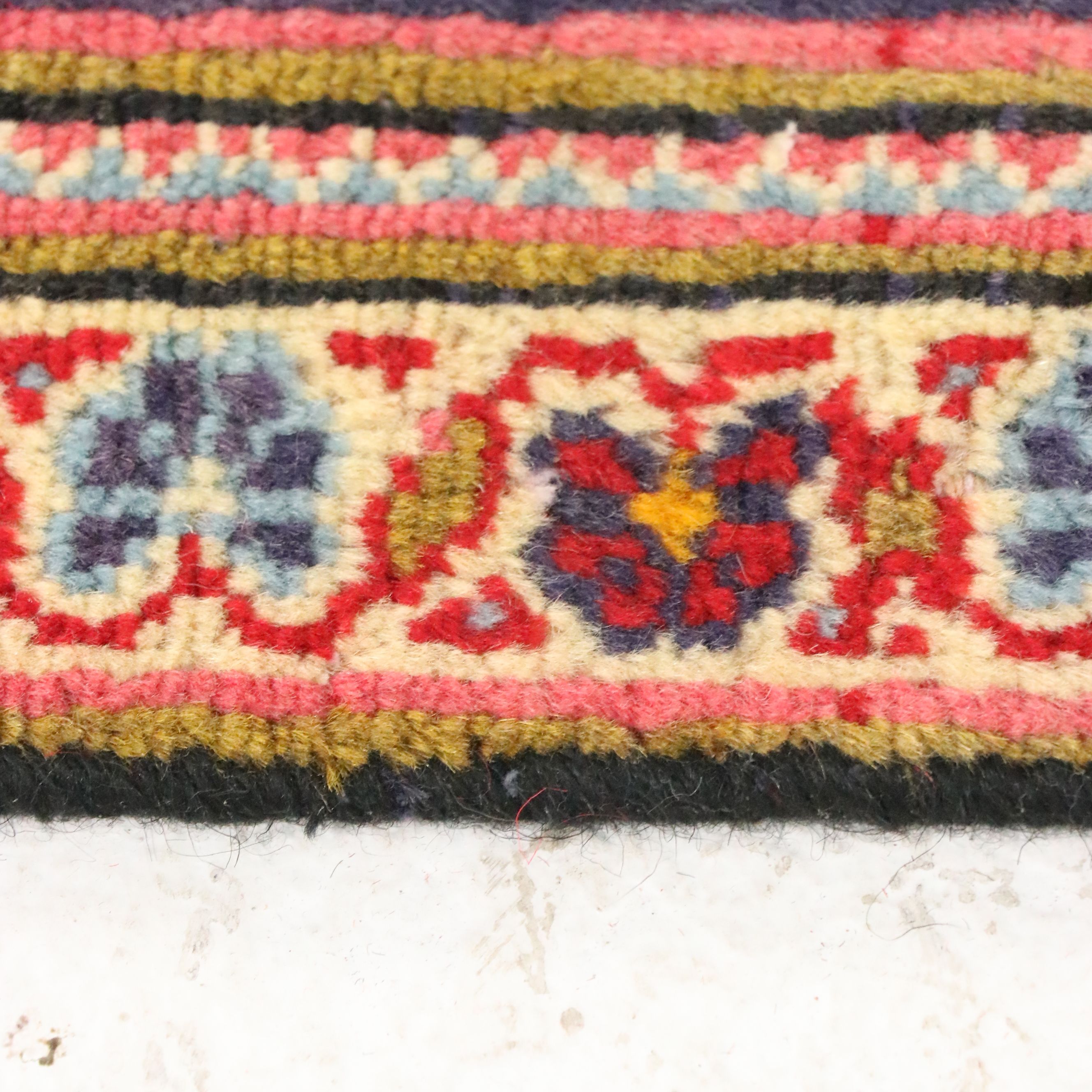 7'2 x 10'5 Hand-Knotted Persian Kashan Area Rug