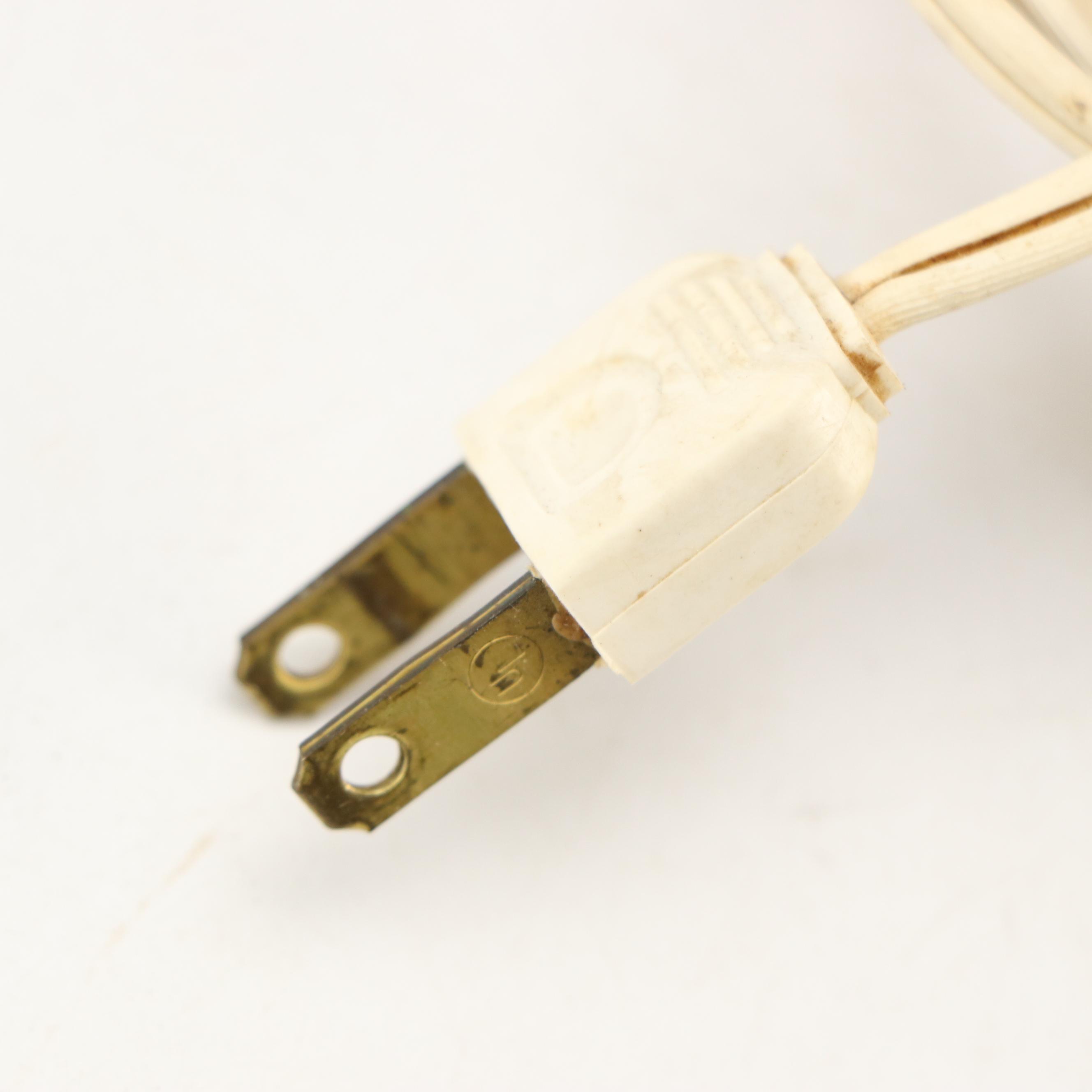 Victorian Brass Oil Parlor Lamp with Cased Green Glass Shade, Adapted Mid-20th C