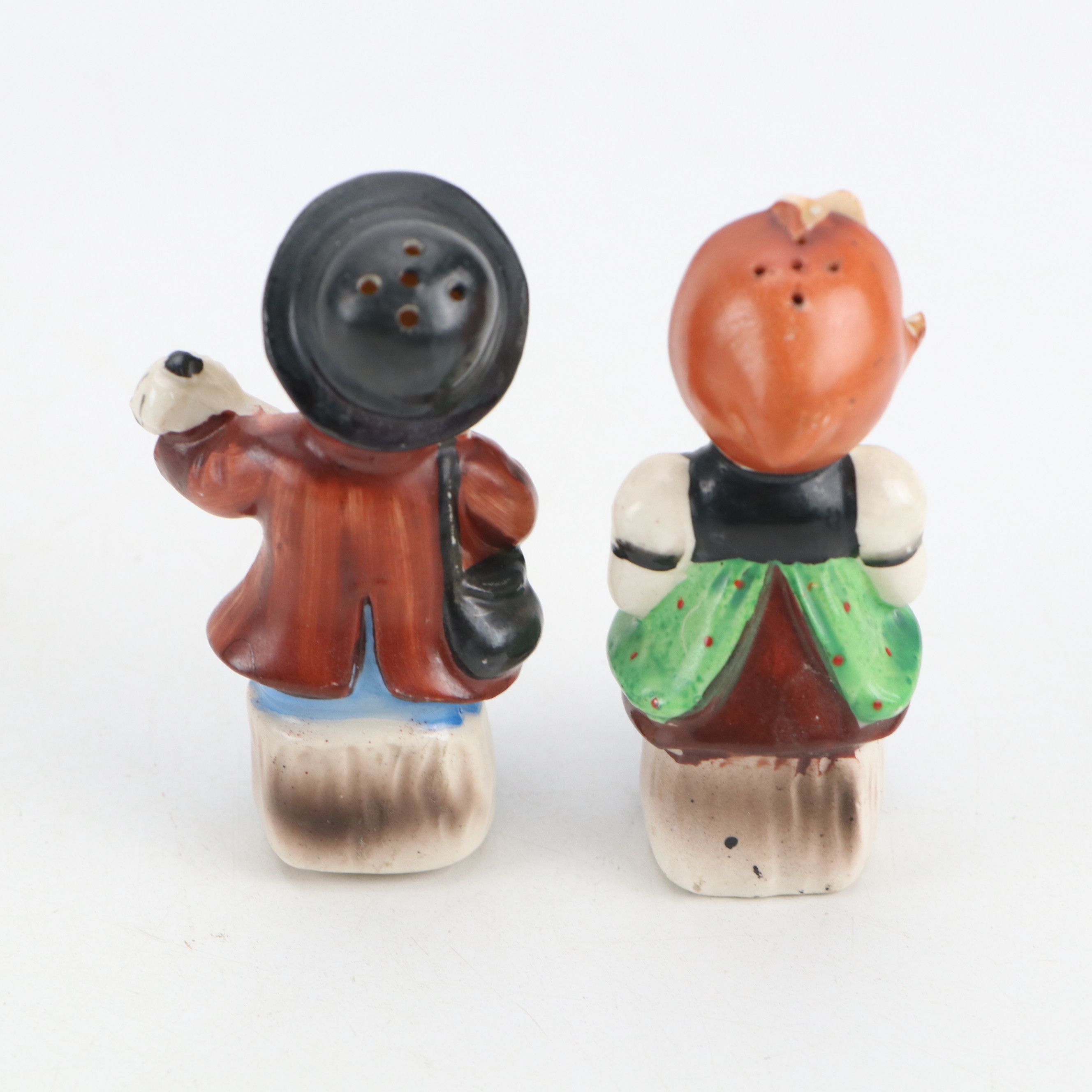 Pair of Sanmyro Porcelain Shakers with Napcoware and More Porcelain Figurines