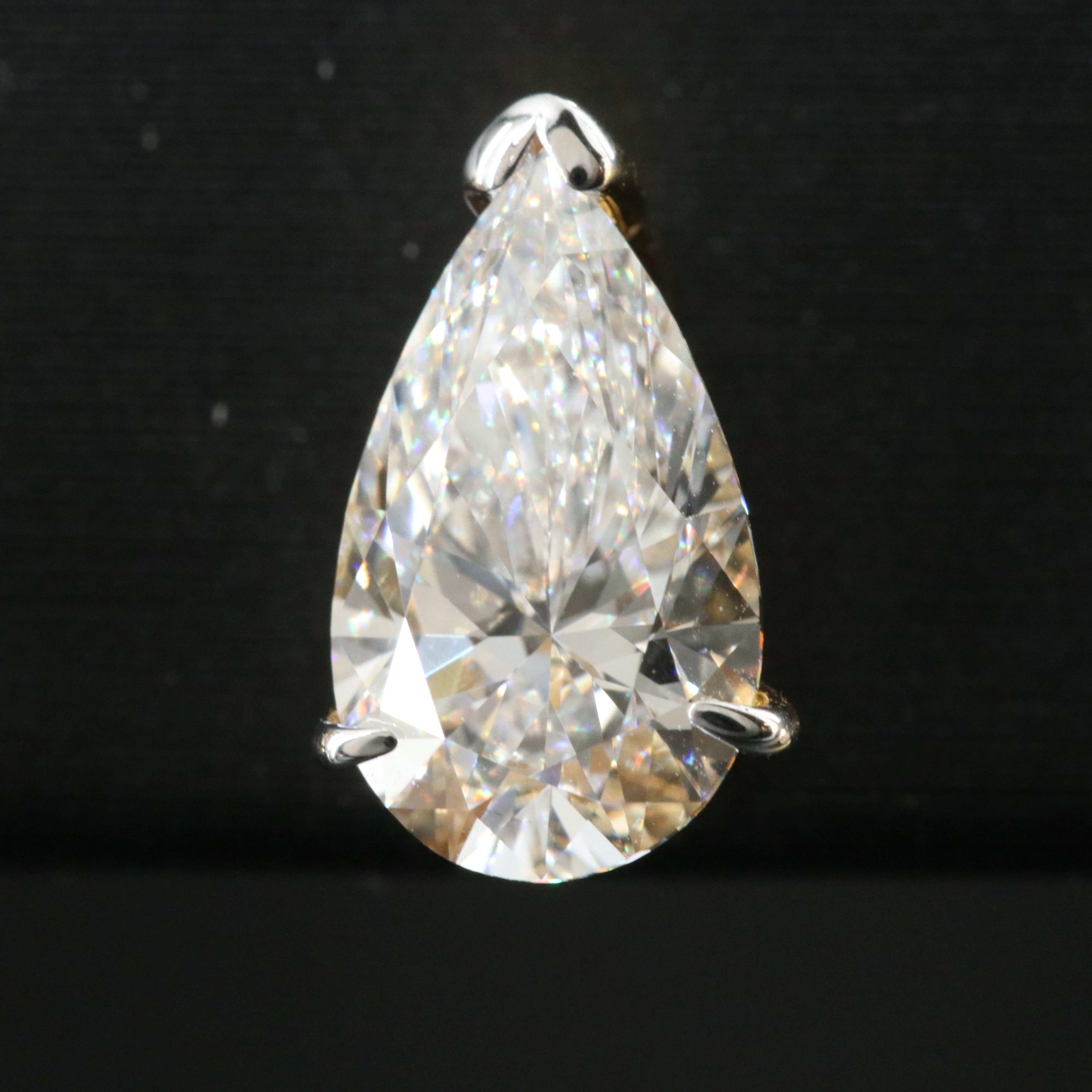 14K 2.50 CTW Lab Grown Diamond Stud Earrings with IGI Reports