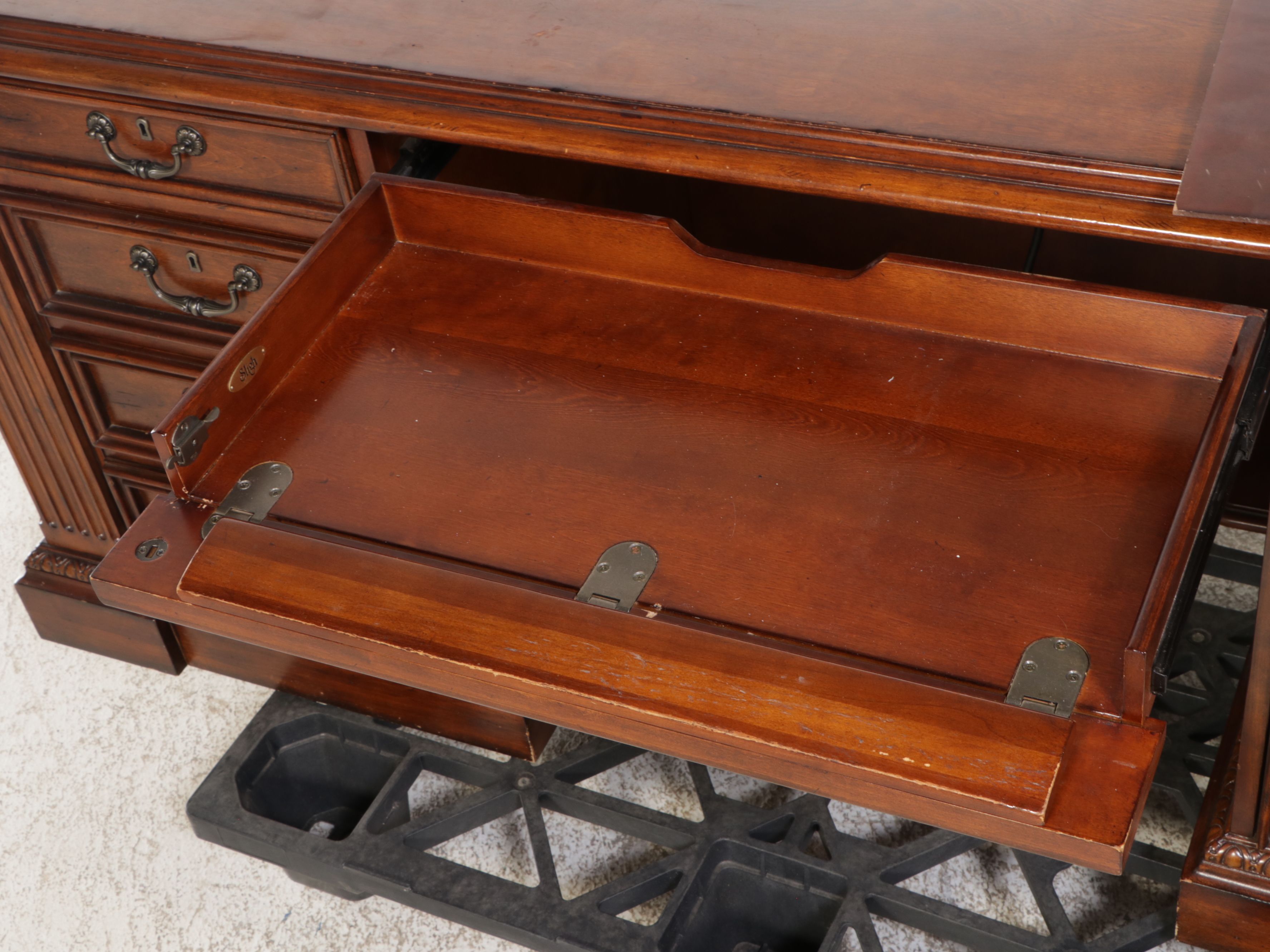 Sligh Neoclassical Style Mahogany Desk