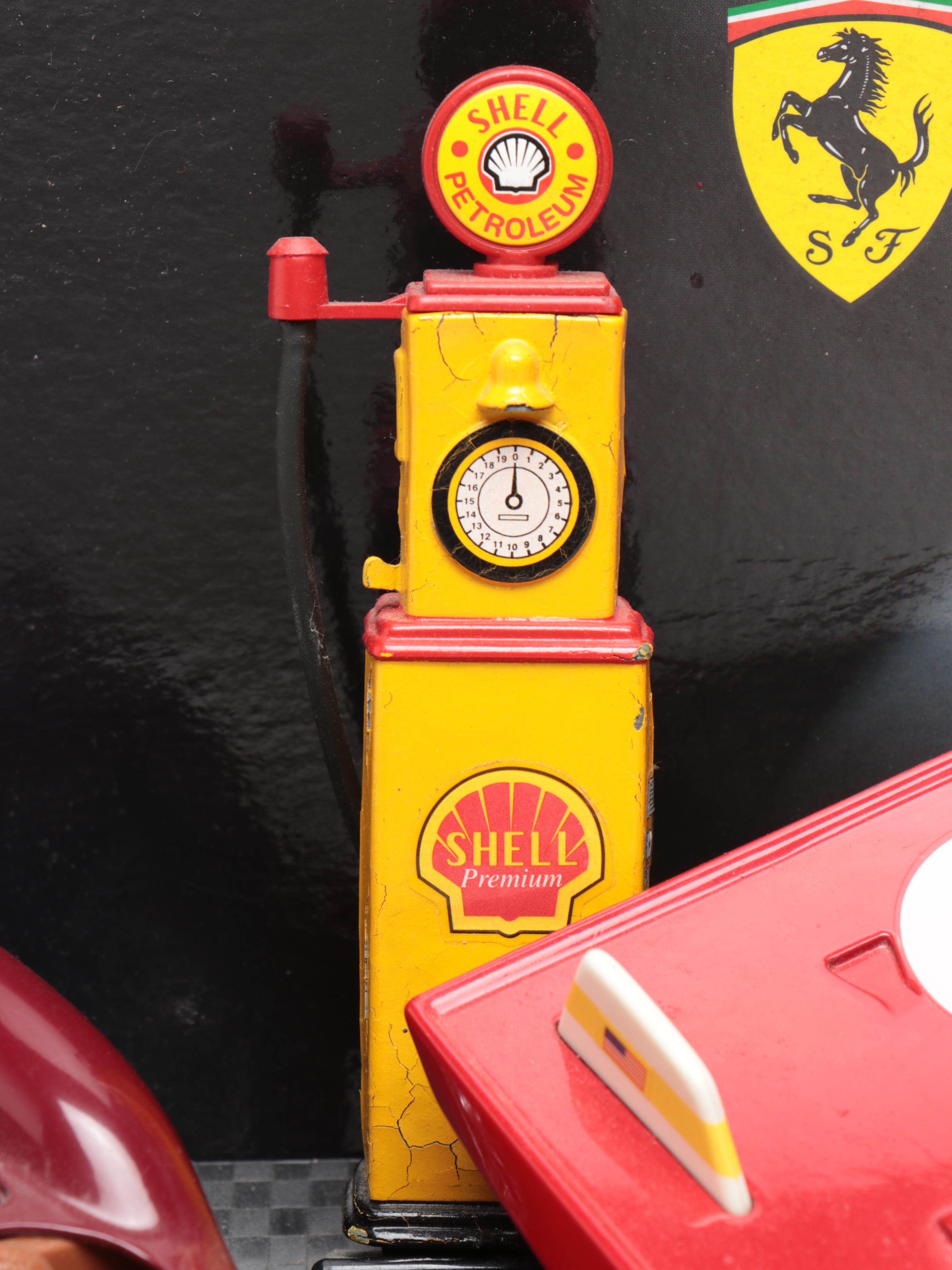 Collezione Shell Classico Ferrari Diecast Cars on Display