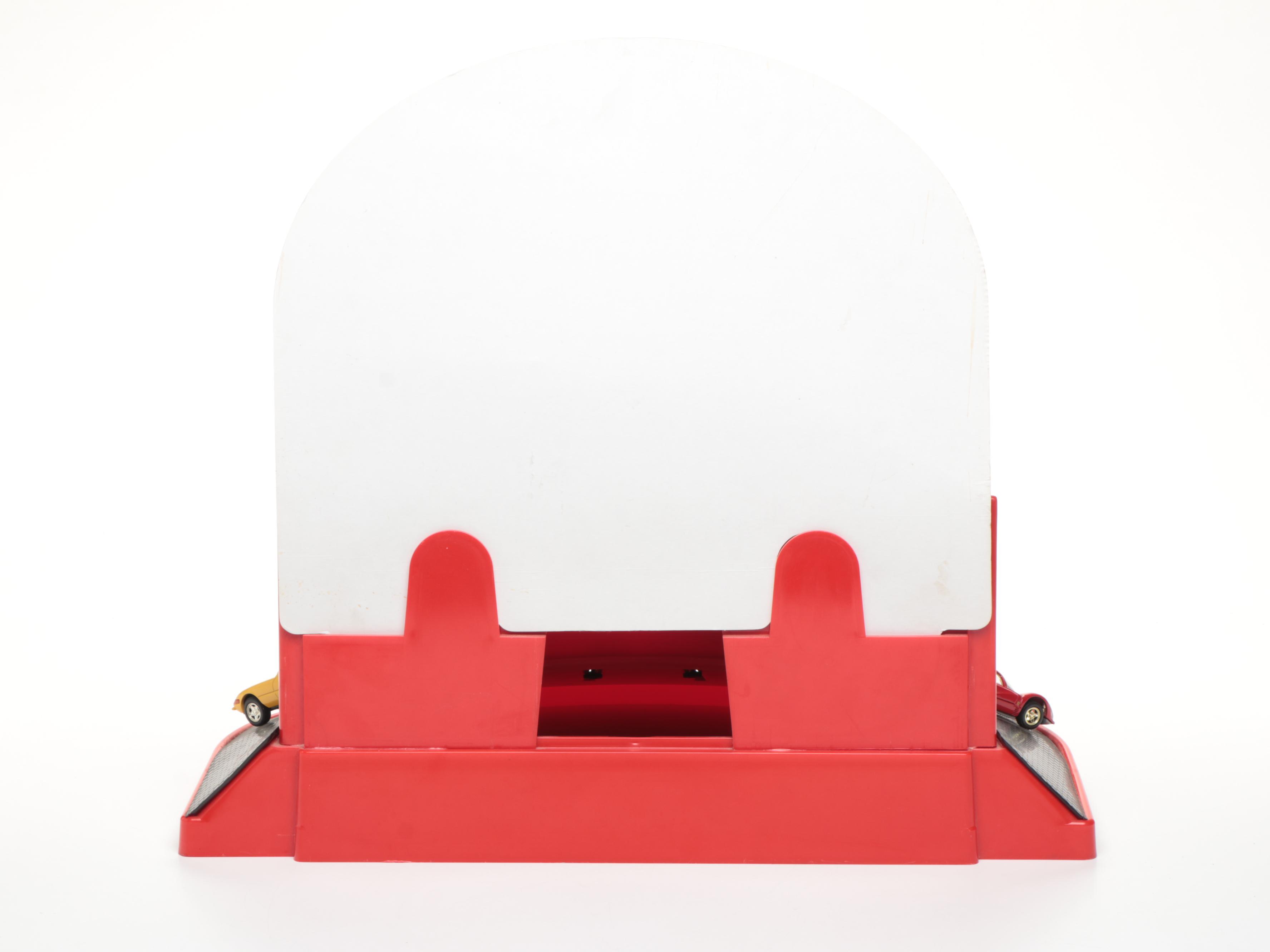 Collezione Shell Classico Ferrari Diecast Cars on Display