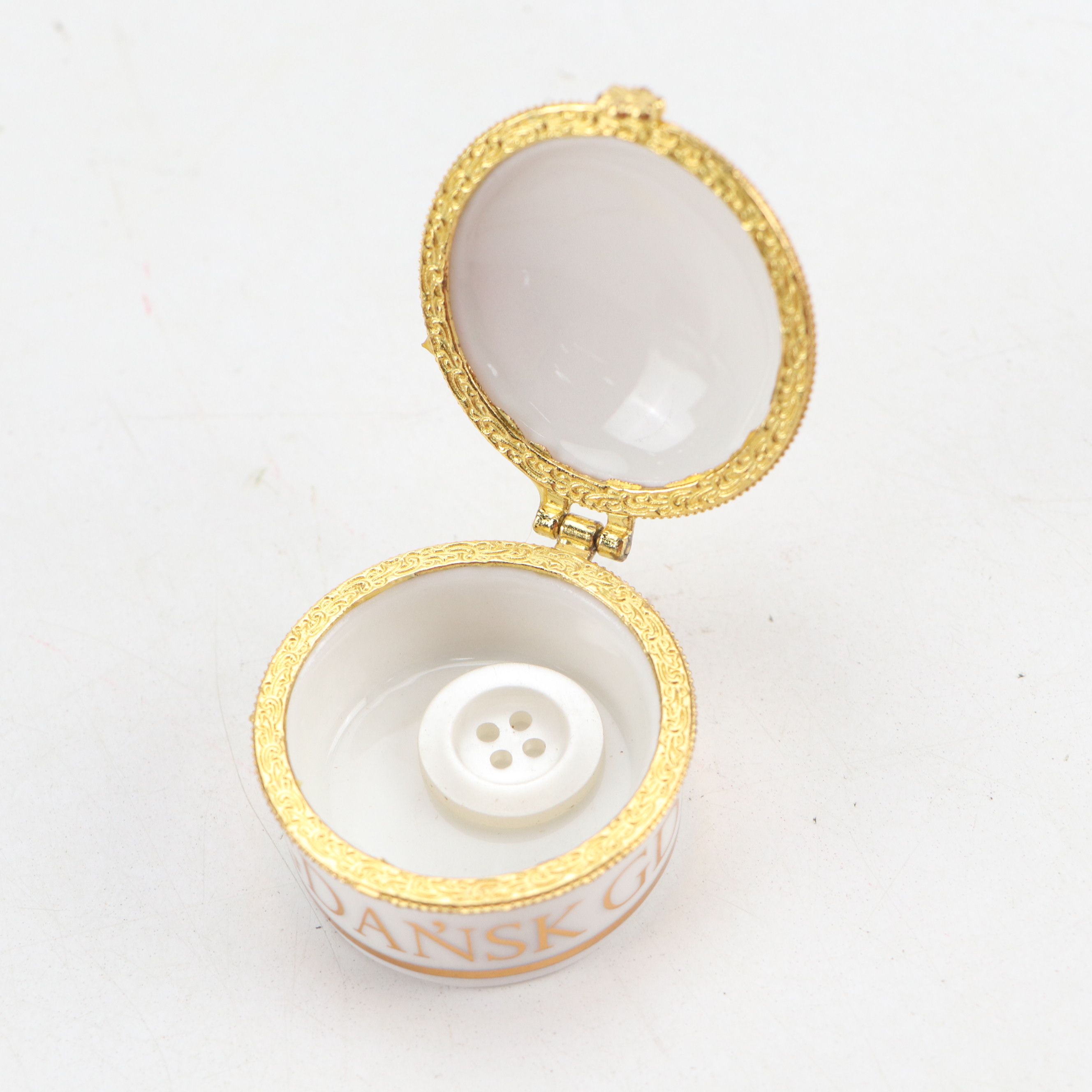 Limoges Castel Porcelain, Gdañsk and Other Patch Boxes