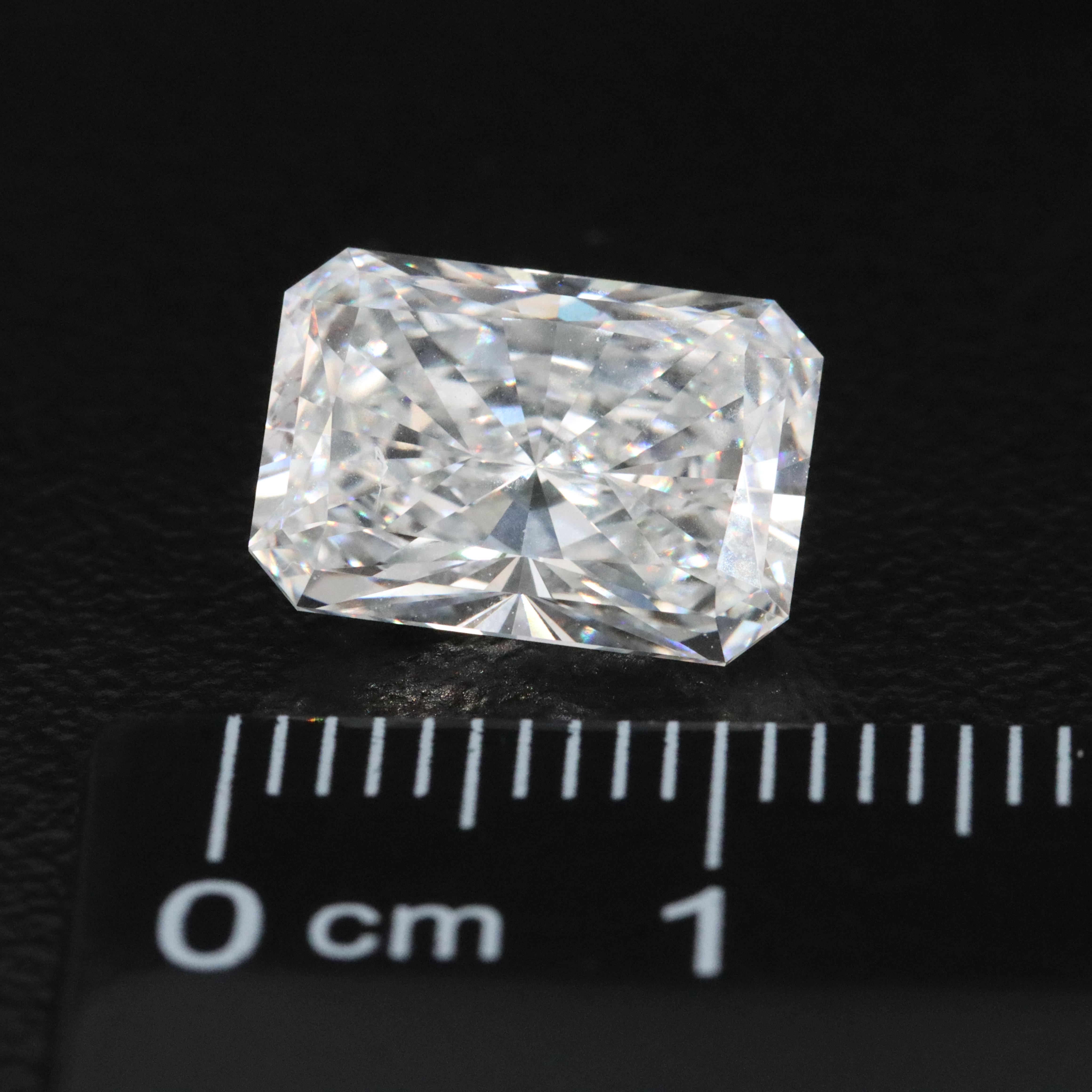 Loose 4.09 CT Lab Grown Diamond with IGI Report