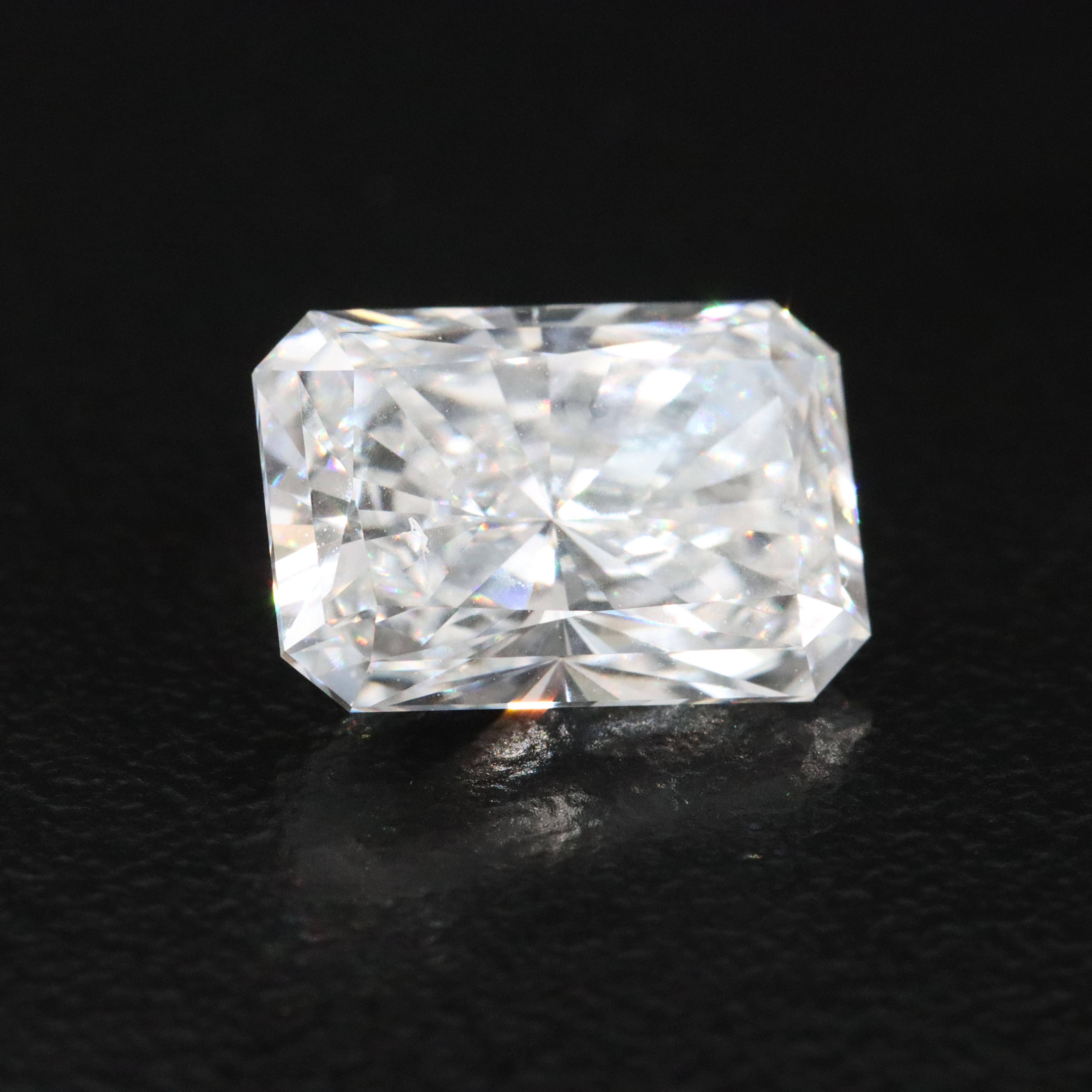 Loose 4.09 CT Lab Grown Diamond with IGI Report