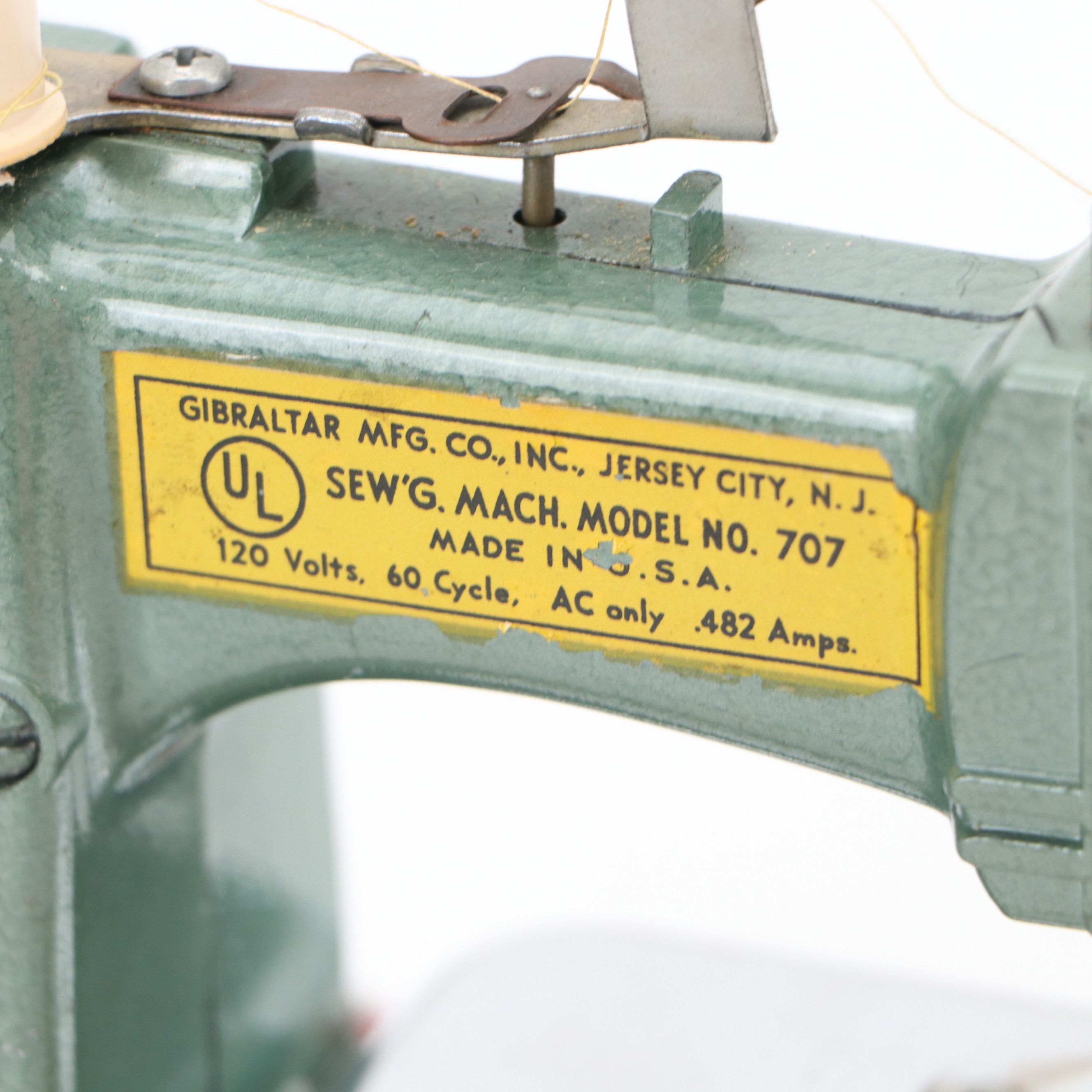 Gibraltar Betsy Ross Miniature Electric Sewing Machine with Embossed Gator Case