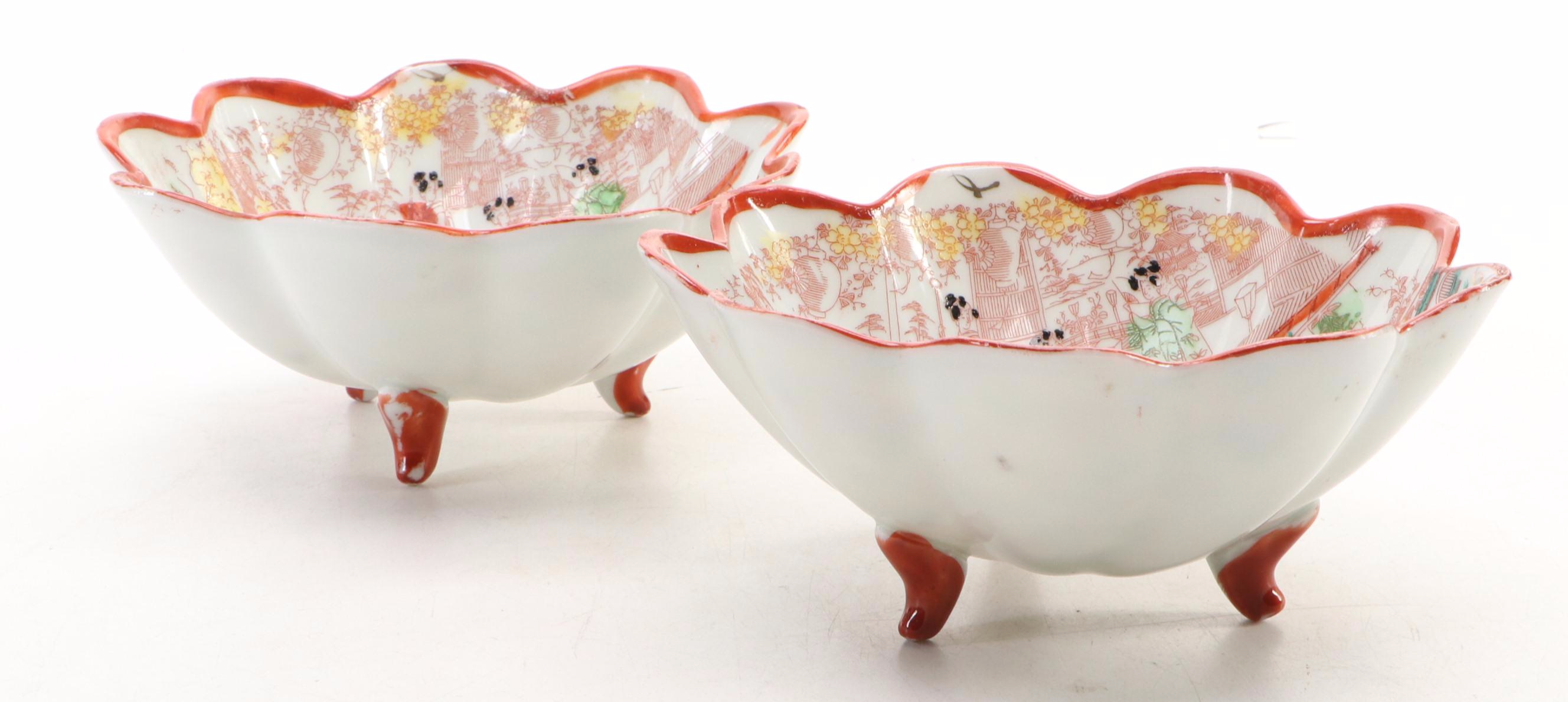 Pair of Japanese Kutani Porcelain Courtesan Footed Bowls, Early to Mid-20th C.