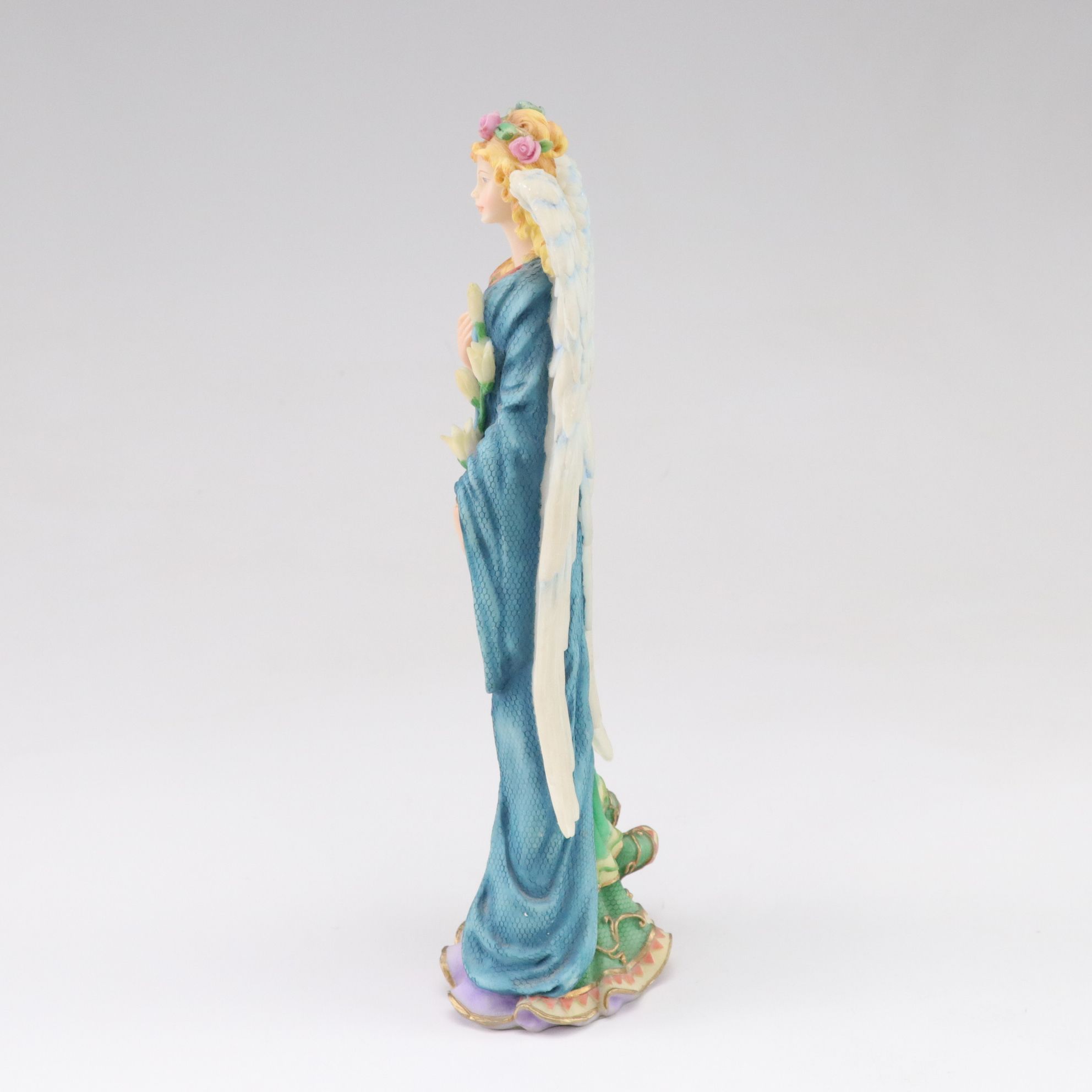 Lenox "The Angel of Peace" Figurine with Avon Nativity Angels