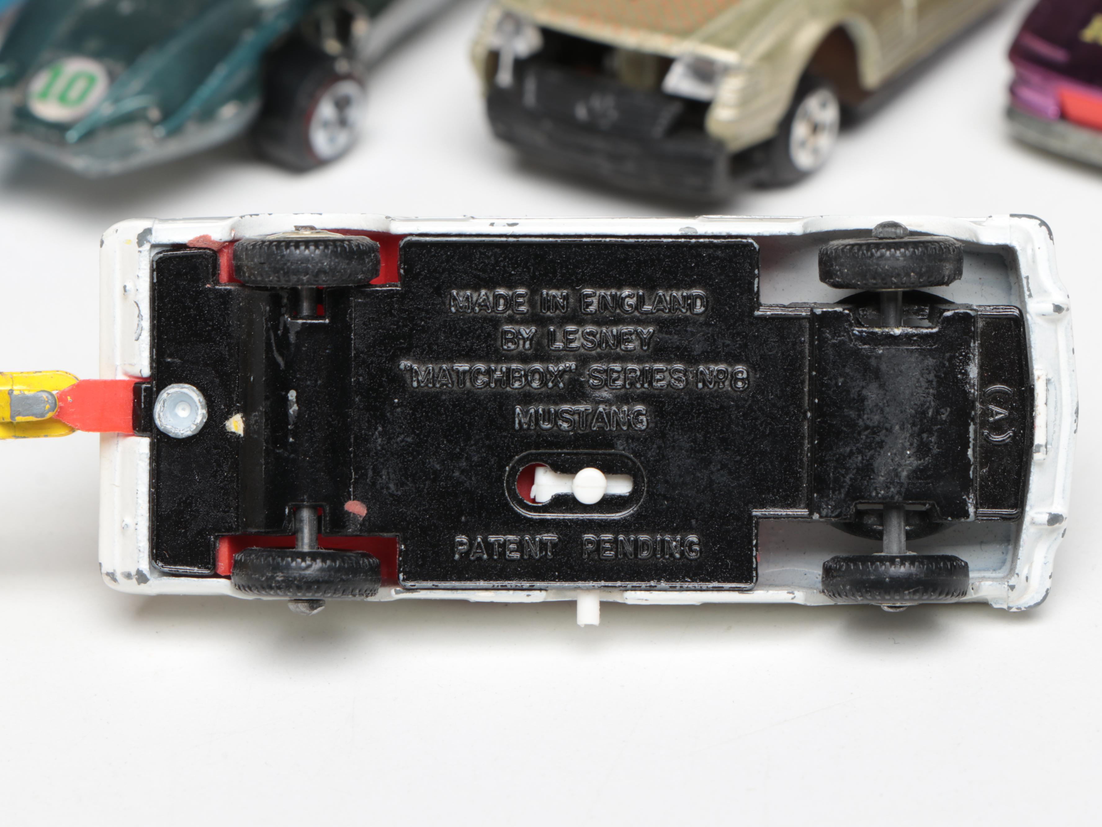 Hot Wheels "Corvette Stingray," Tomica "1956 Mercedes Benz 300SL" and More Cars