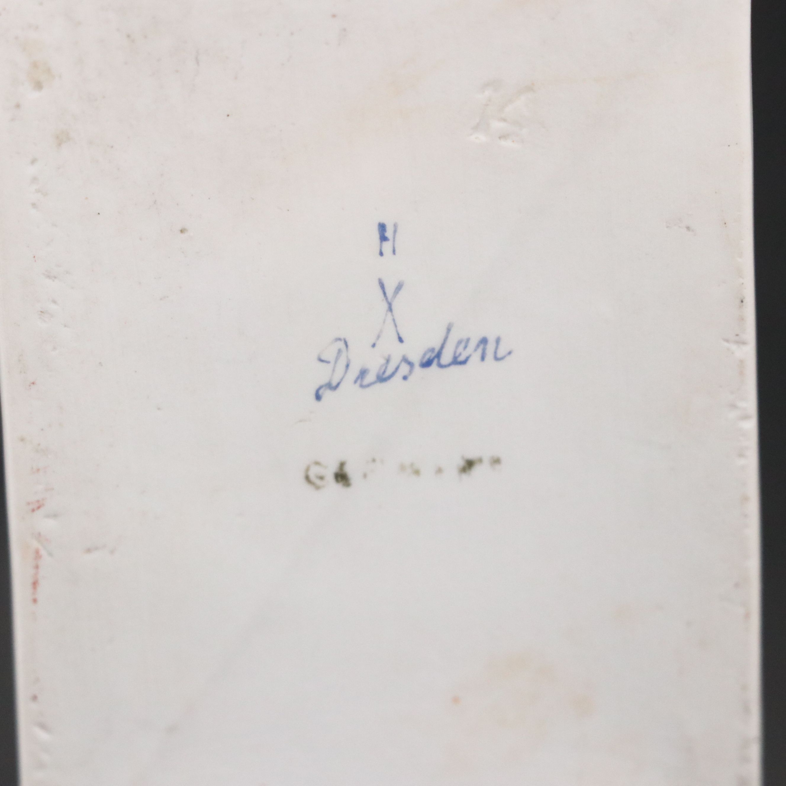 Franziska Hirsch Hand-Painted Dresden Porcelain Tea Caddy, 1893–1896