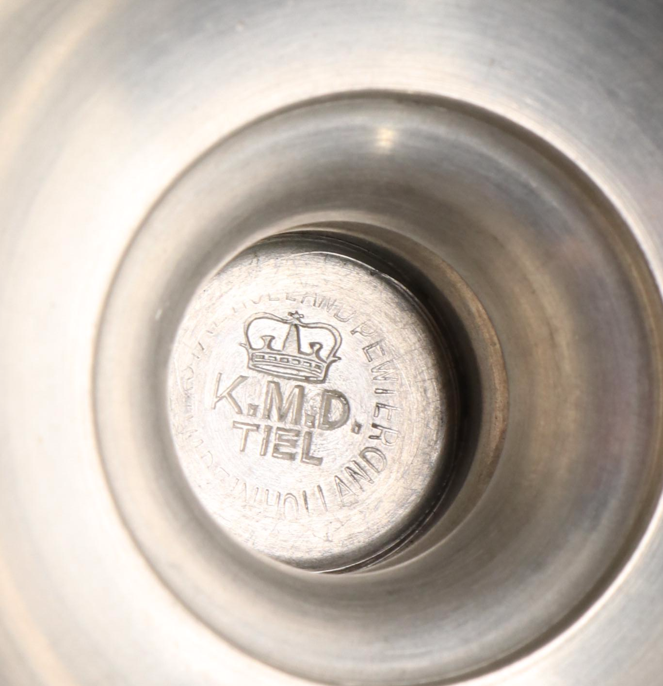 Art Nouveau Style Trumpet Vase with Mirrored Plateau and Other Decor