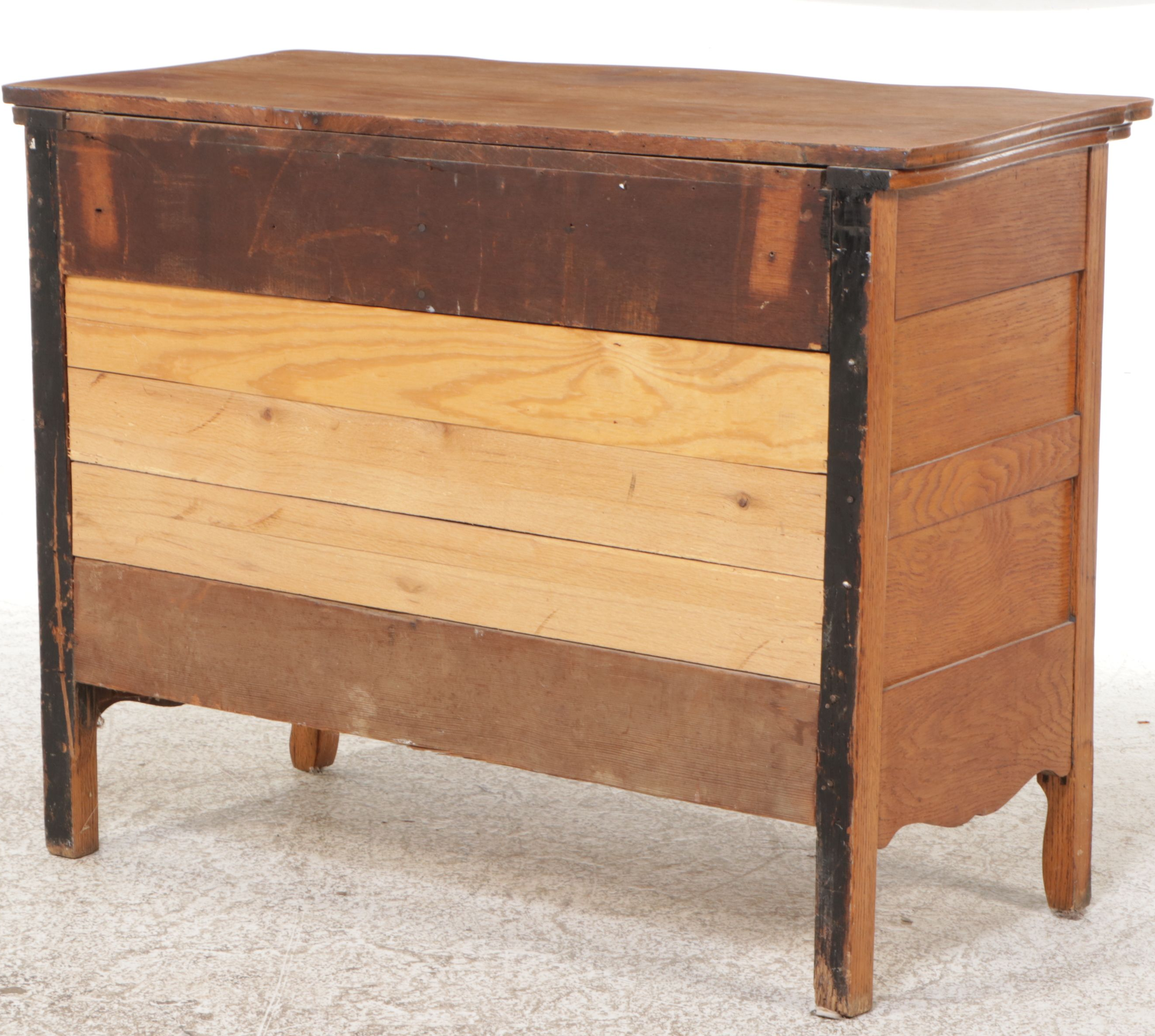 Serpentine Front Oak Chest of Drawers