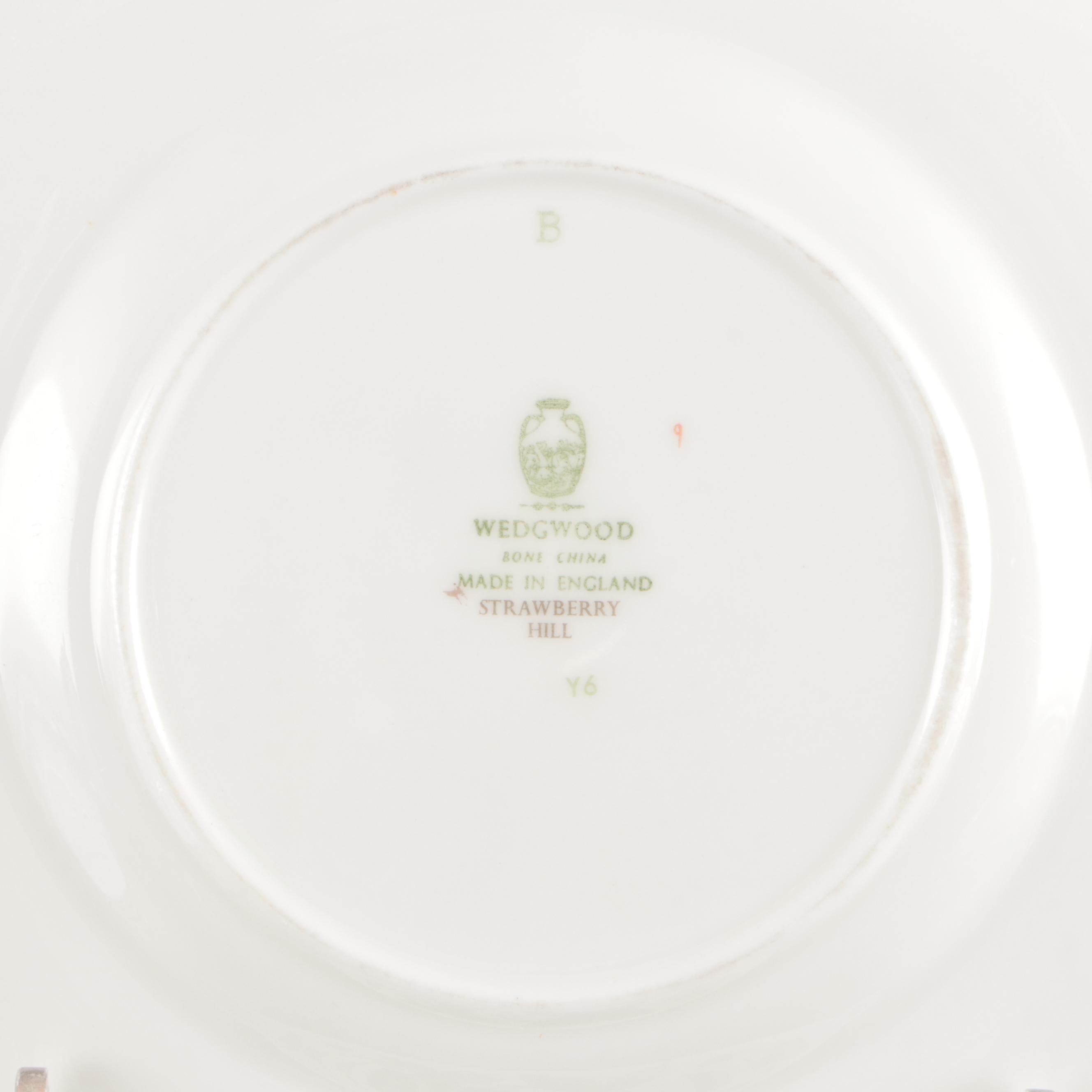 Wedgwood "Strawberry Hill" Ceramic Dinnerware, Mid to Late 20th Century