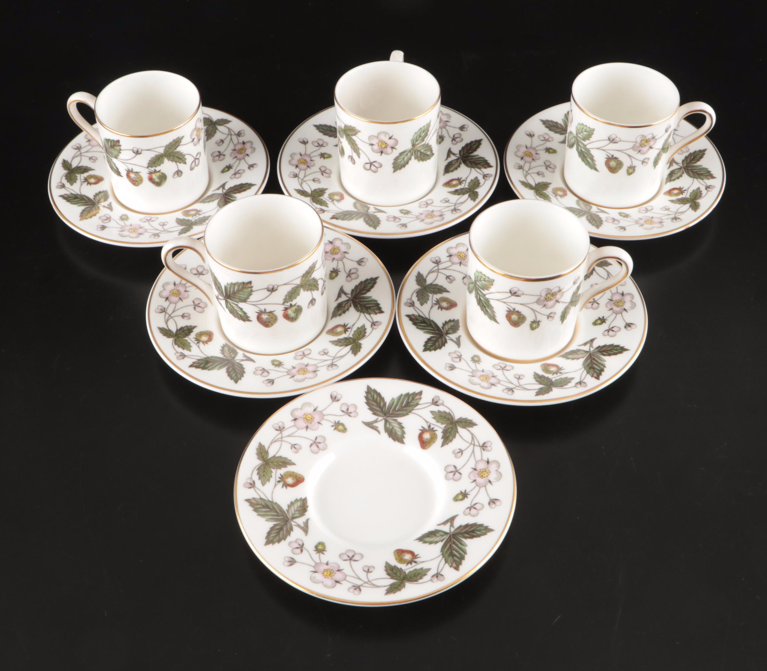 Wedgwood "Strawberry Hill" Ceramic Dinnerware, Mid to Late 20th Century