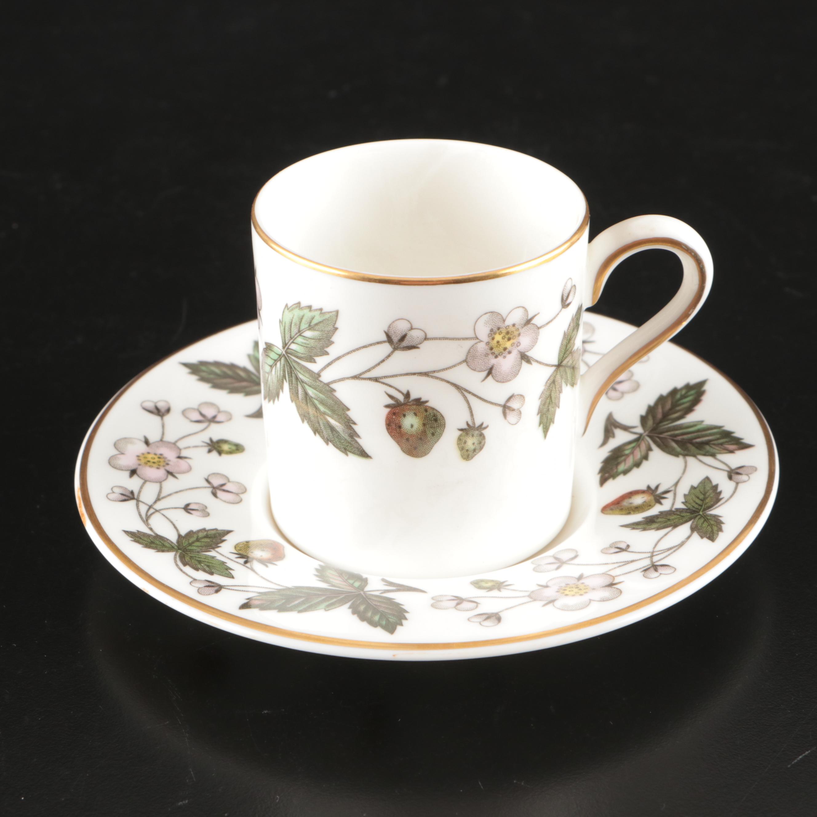 Wedgwood "Strawberry Hill" Ceramic Dinnerware, Mid to Late 20th Century