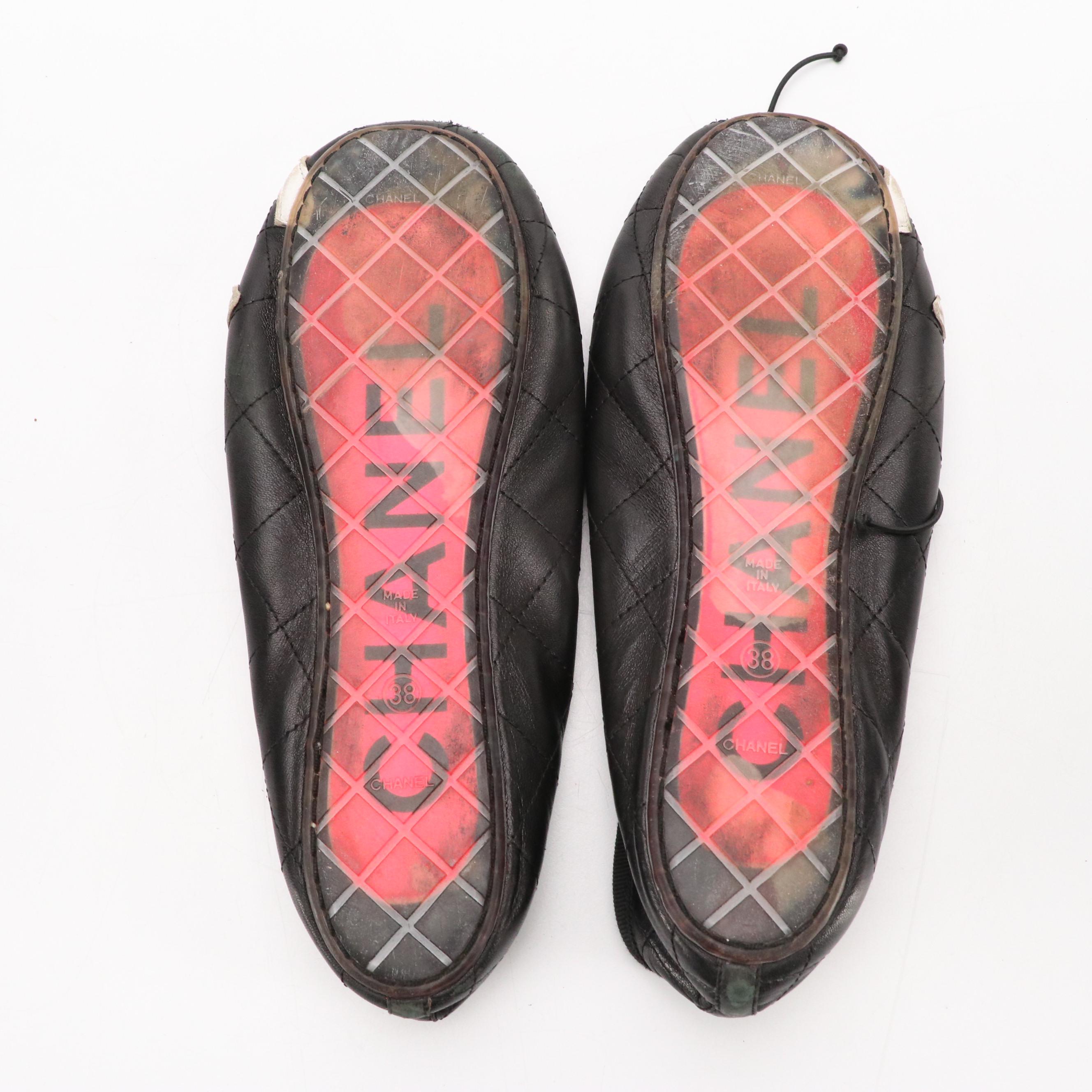 Chanel CC Stitched Cambon Ballet Flats in Black Quilted Calfskin Leather
