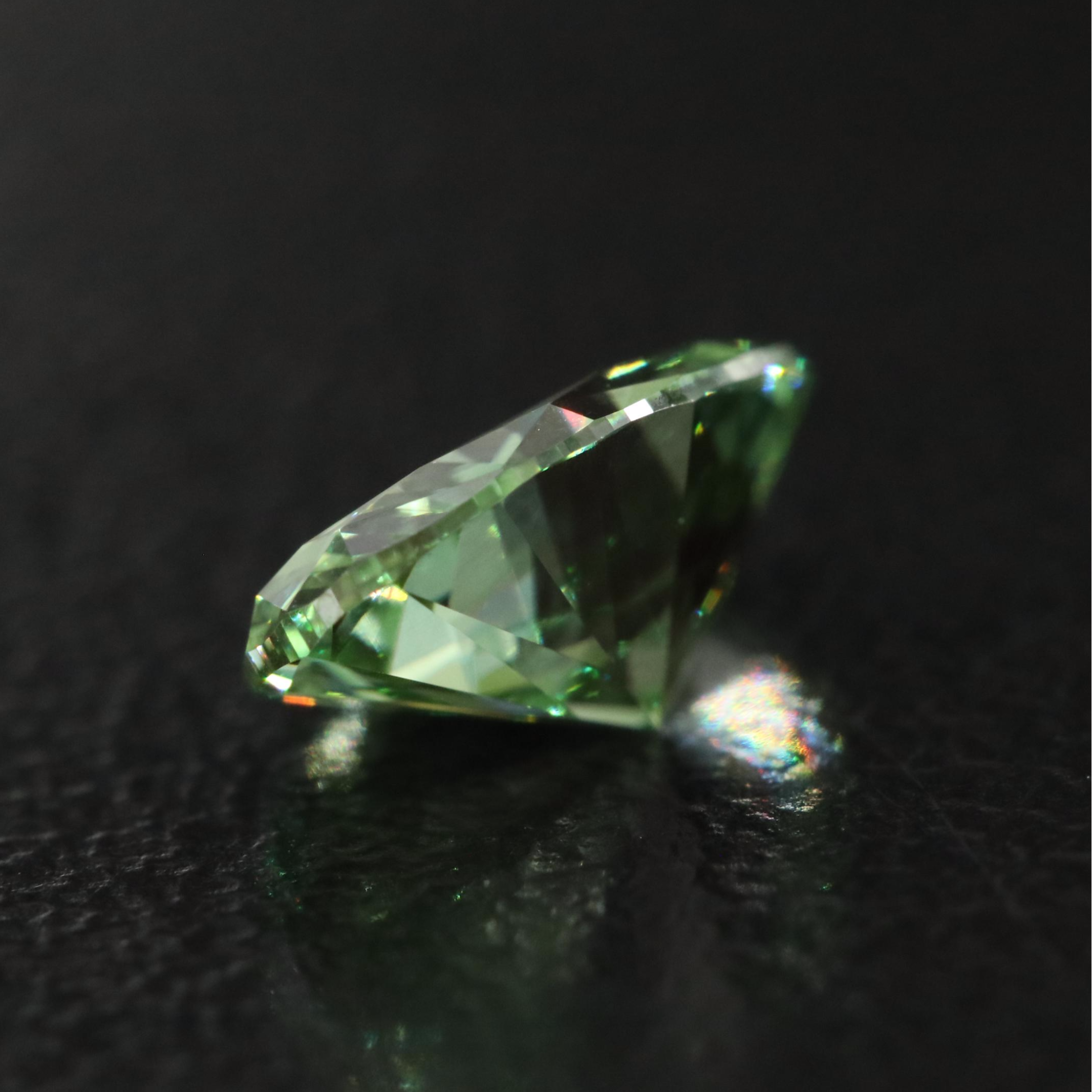 Loose 1.15 CT Lab Grown Fancy Green Diamond with IGI Report