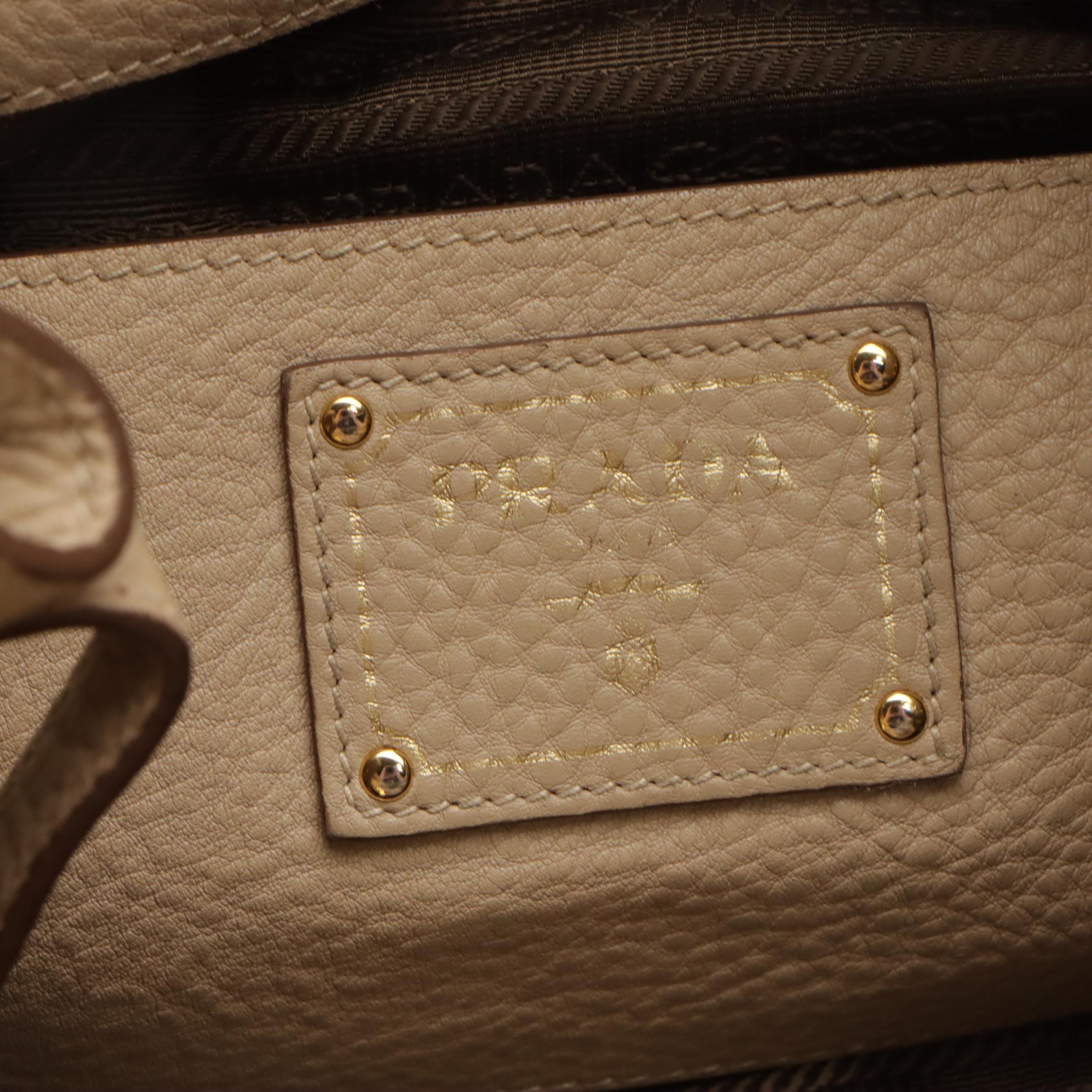 Prada Large Two-Way Shopping Tote Bag in Beige Vitello Daino Leather