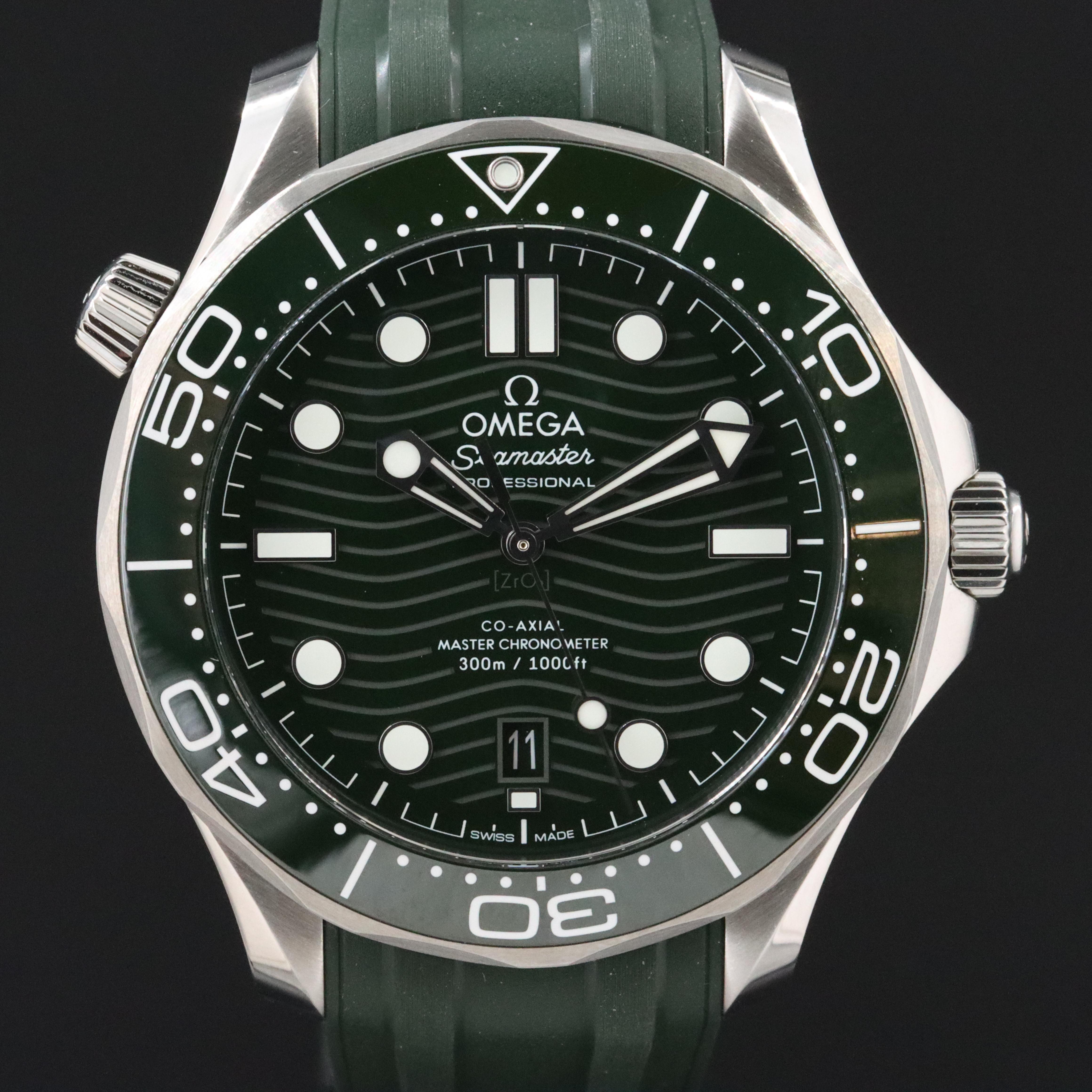 Omega Seamaster Diver 300m Green 42mm Steel Automatic Watch 210.32.42.20.10.001