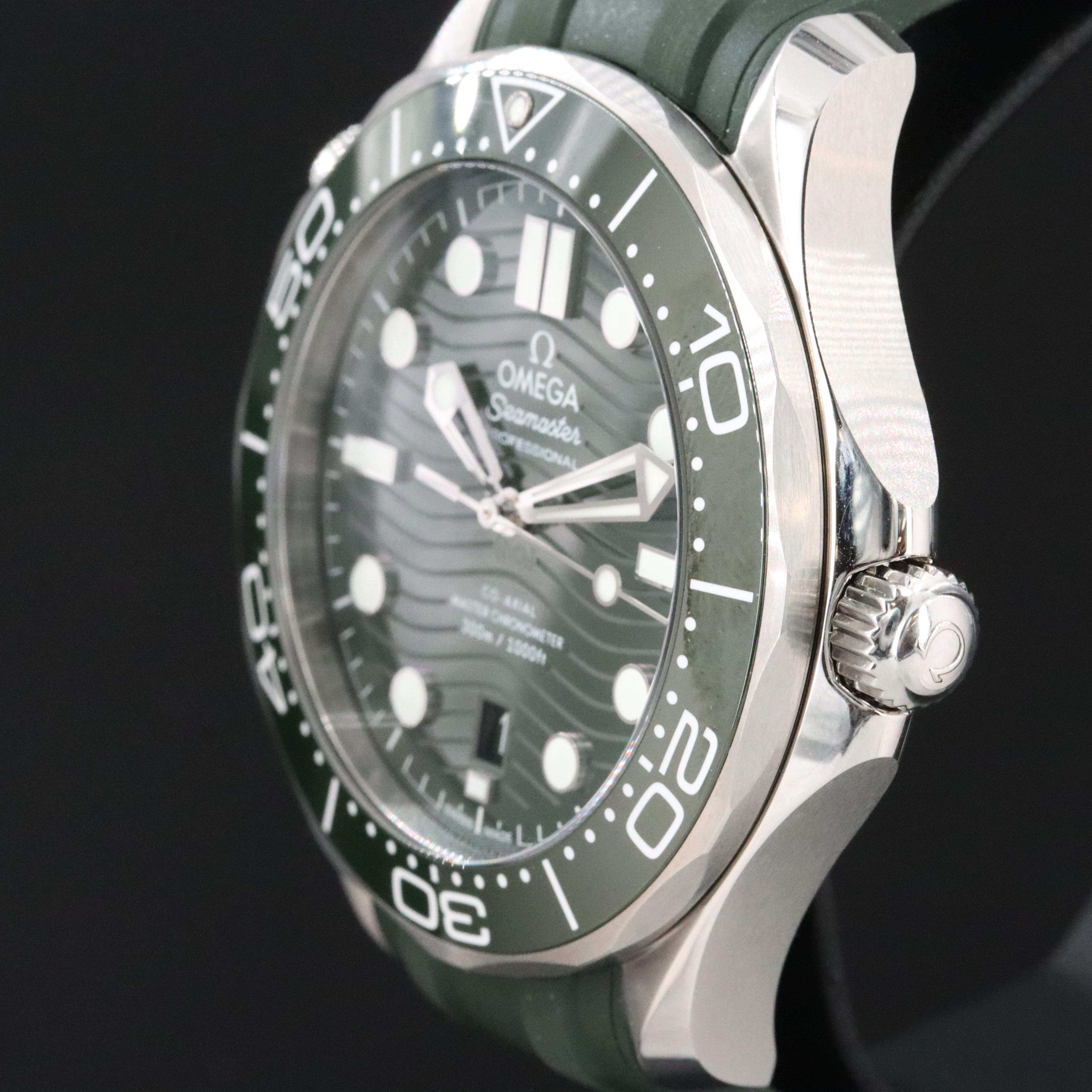 Omega Seamaster Diver 300m Green 42mm Steel Automatic Watch 210.32.42.20.10.001