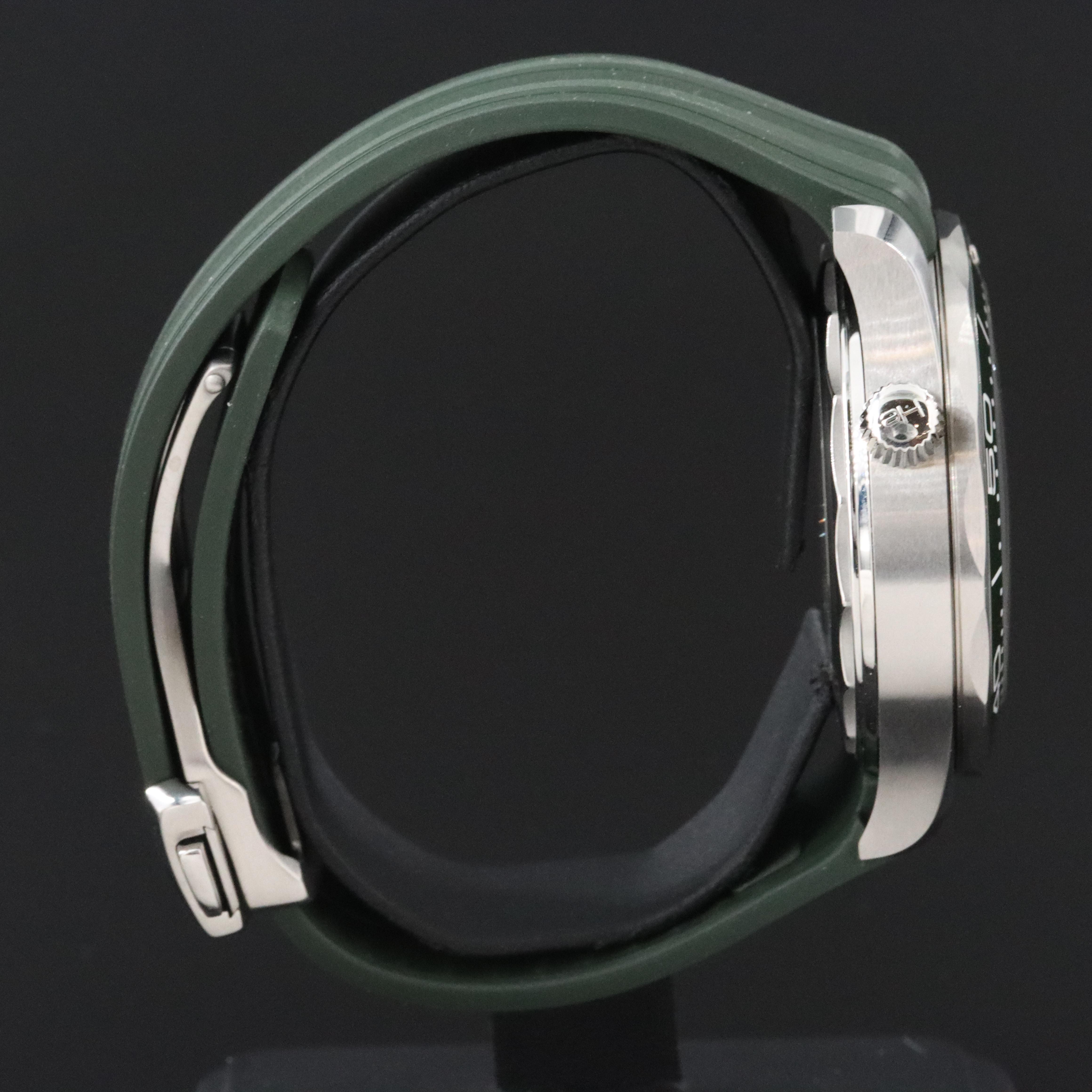 Omega Seamaster Diver 300m Green 42mm Steel Automatic Watch 210.32.42.20.10.001