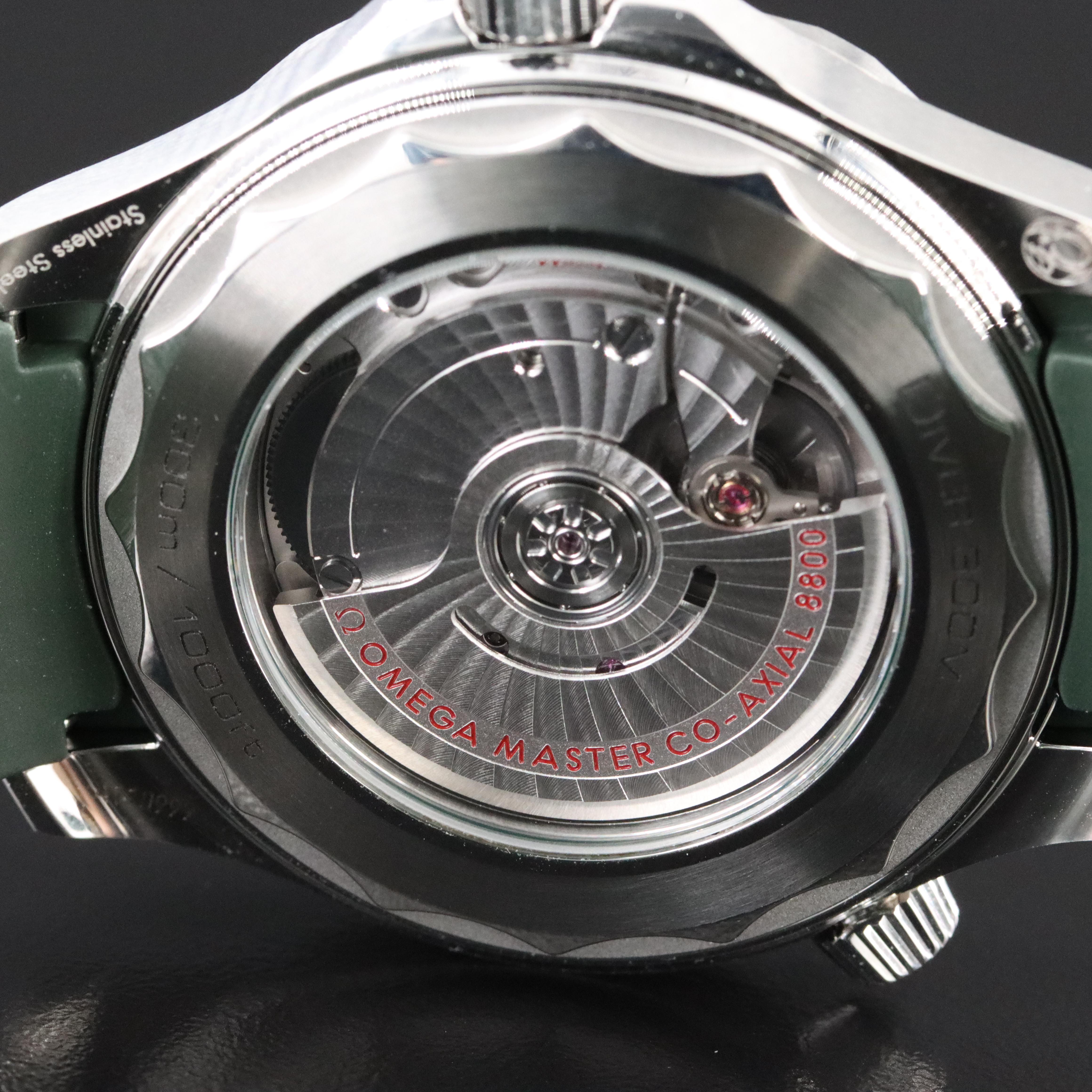 Omega Seamaster Diver 300m Green 42mm Steel Automatic Watch 210.32.42.20.10.001