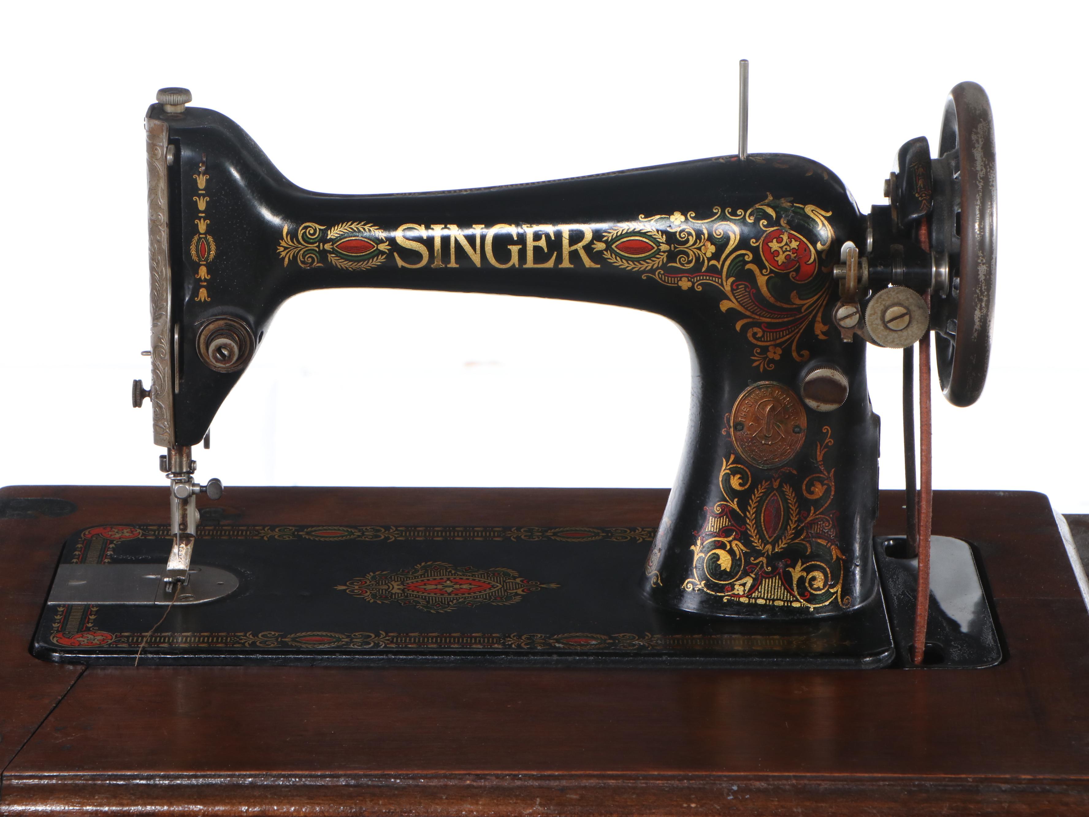 Singer Model 66 Sewing Machine Table, 1922