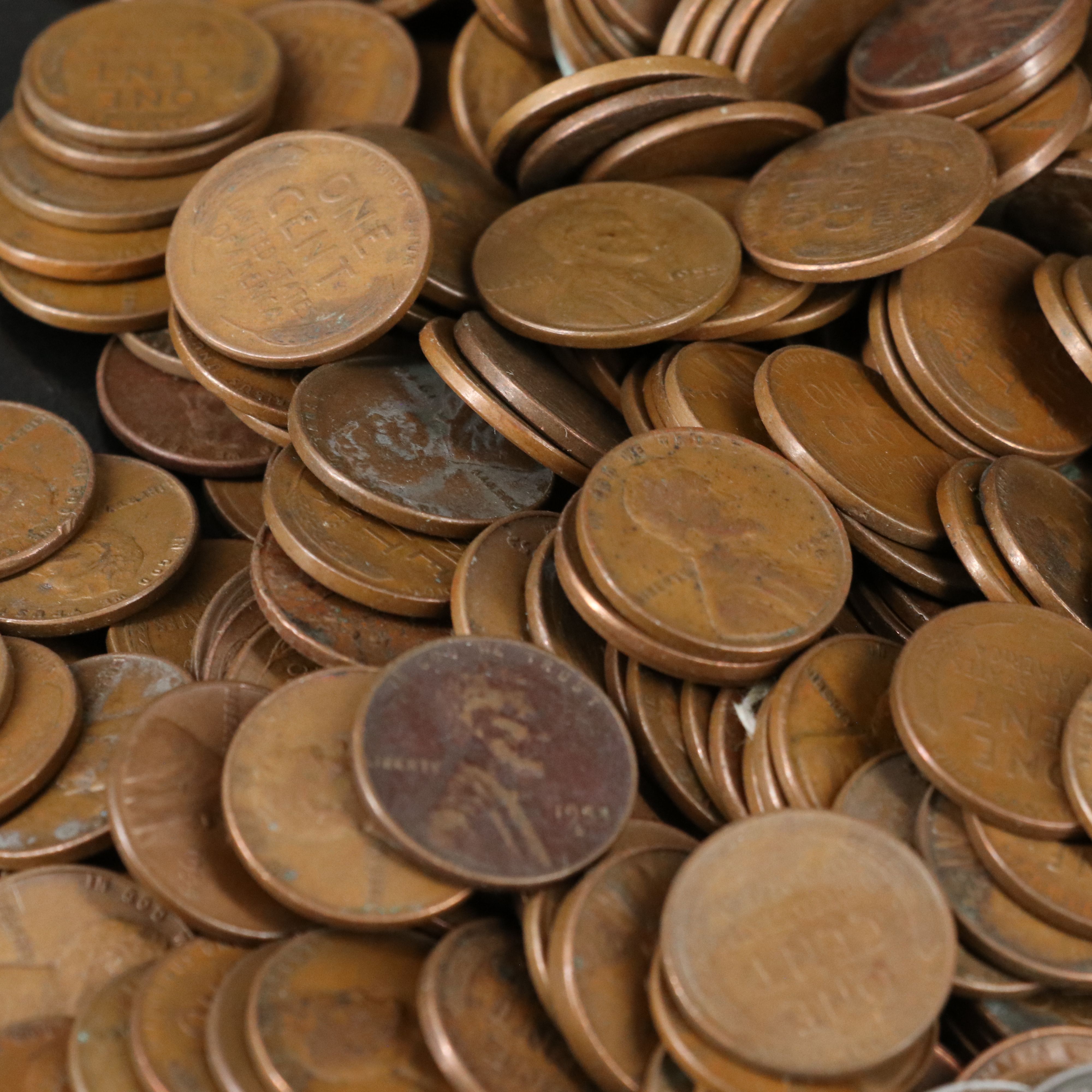 Collection of One Thousand Wheat Cents Including (50) 1943 WW2 Steel Cents