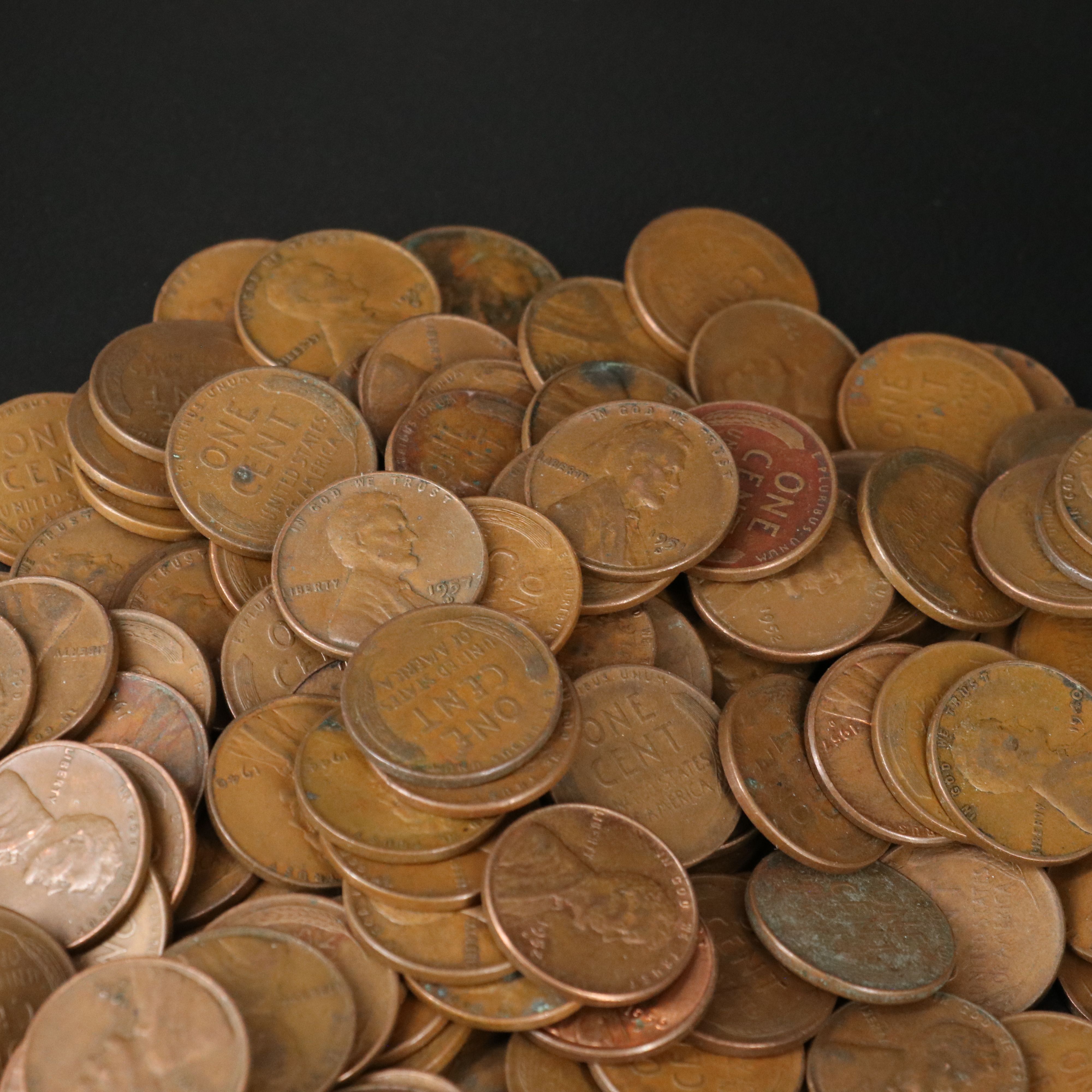 Collection of One Thousand Wheat Cents Including (50) 1943 WW2 Steel Cents