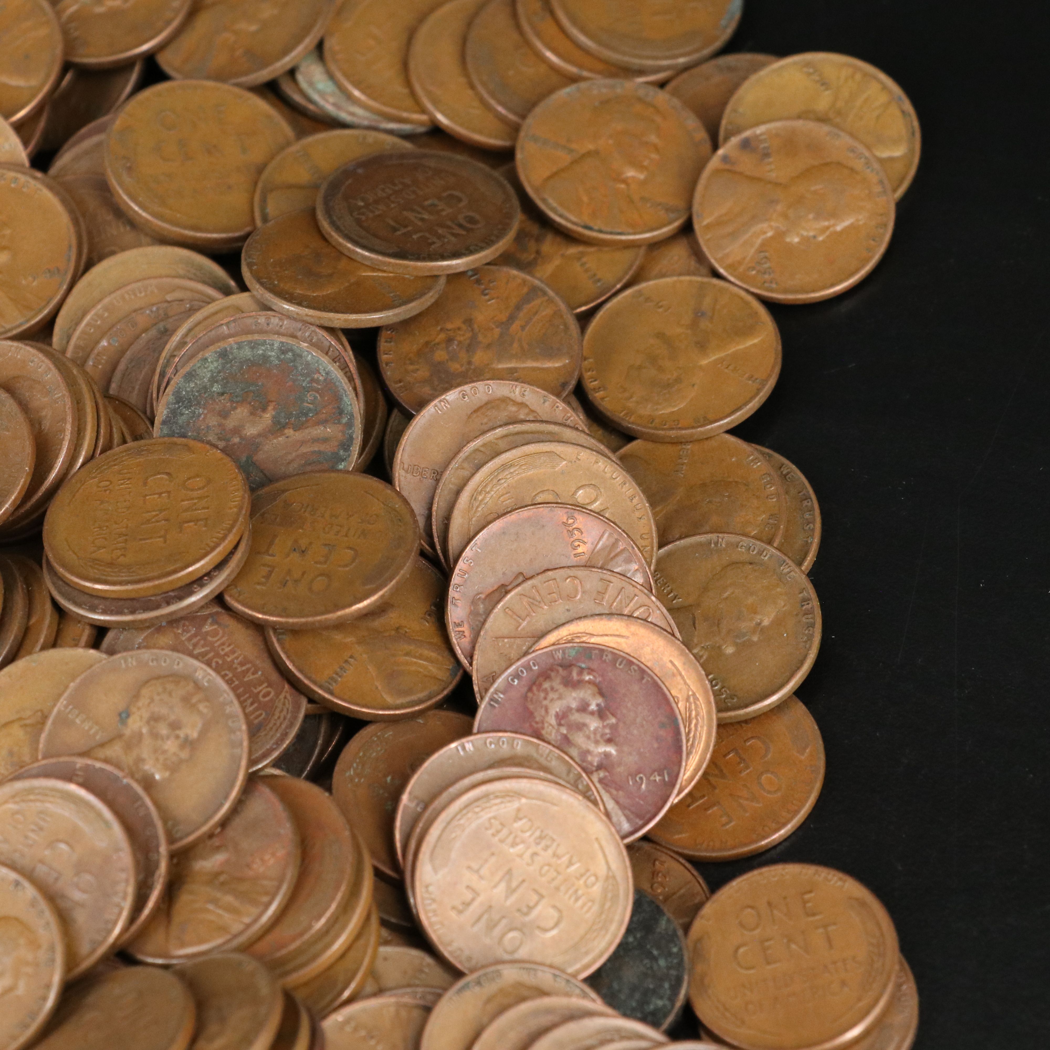Collection of One Thousand Wheat Cents Including (50) 1943 WW2 Steel Cents