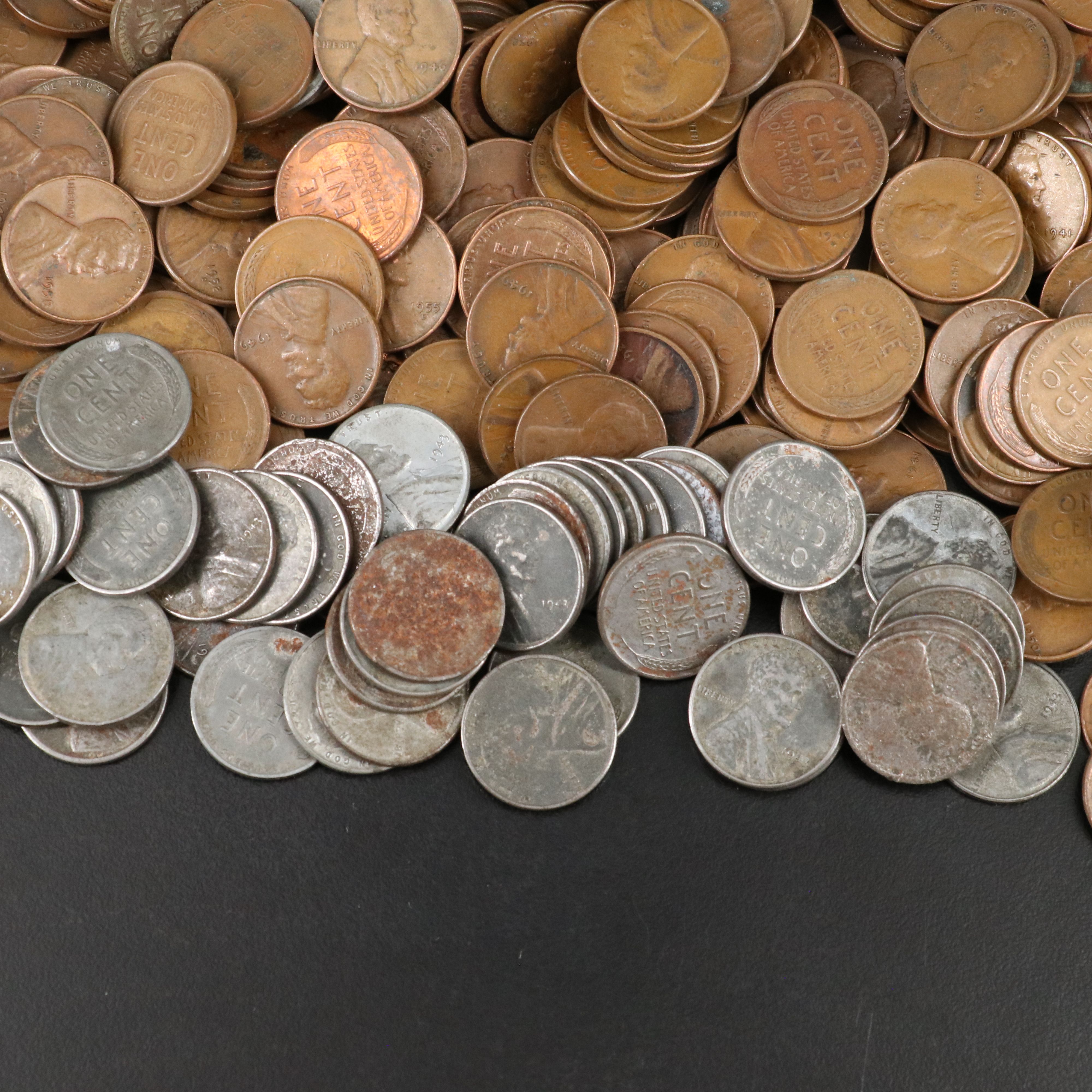 Collection of One Thousand Wheat Cents Including (50) 1943 WW2 Steel Cents