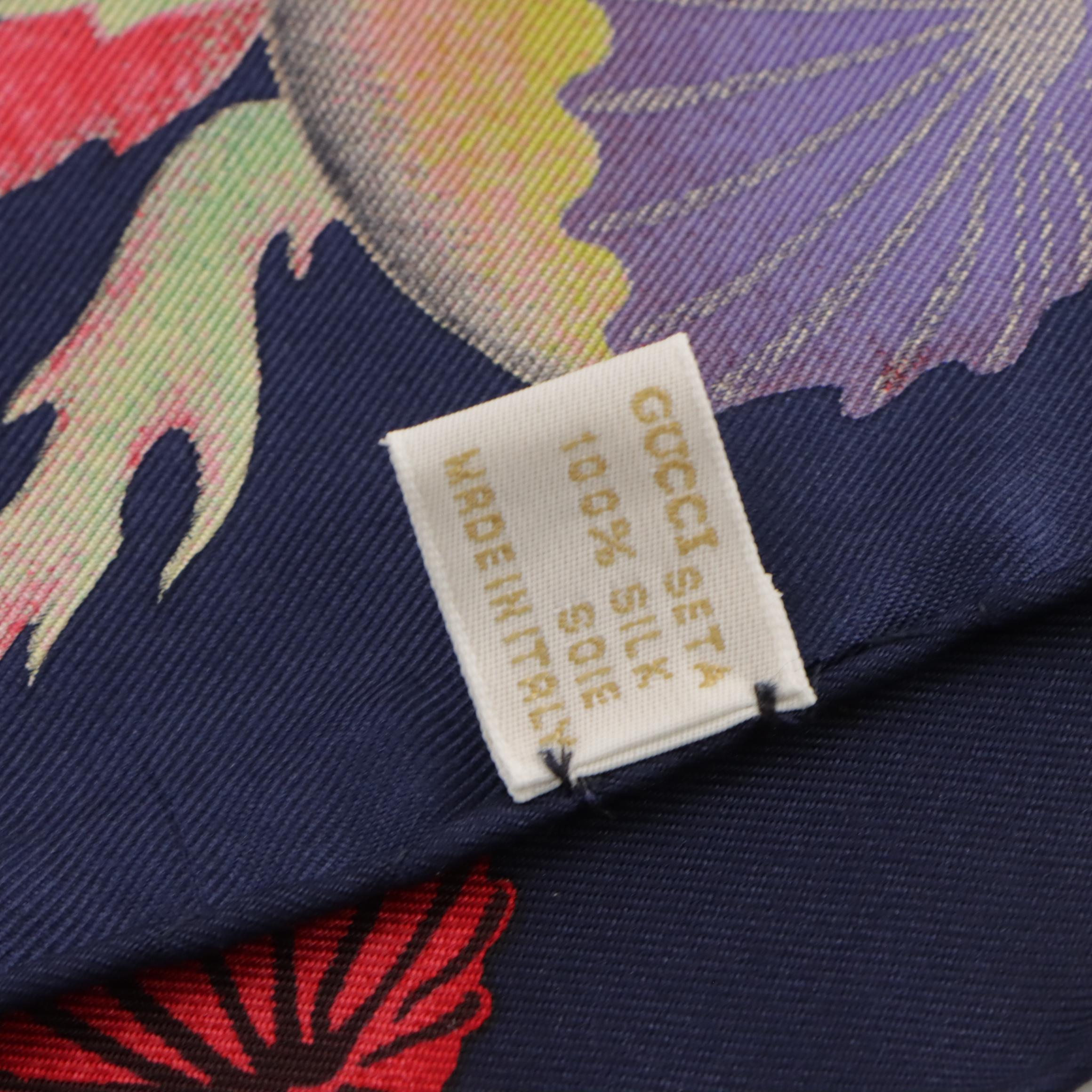 Gucci Poppy Print Scarf 90 in Silk Twill with Gift Sleeve
