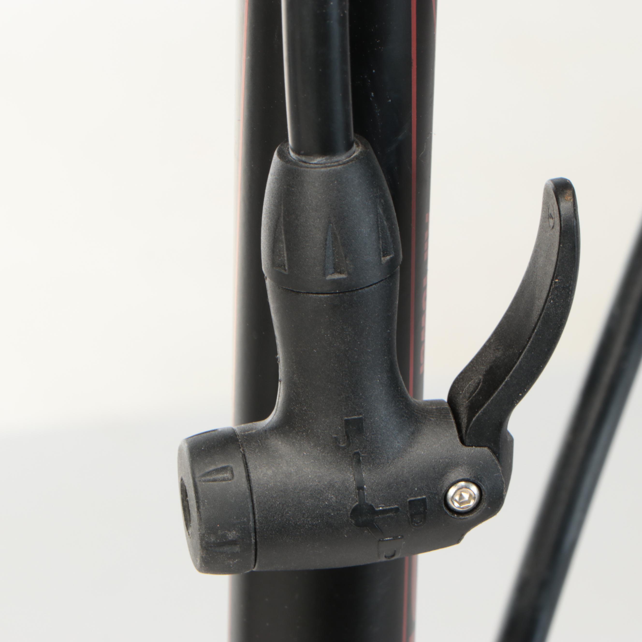 Mag Trakstand Indoor Bike Trainer with Blackburn Air Tower 1 Pump