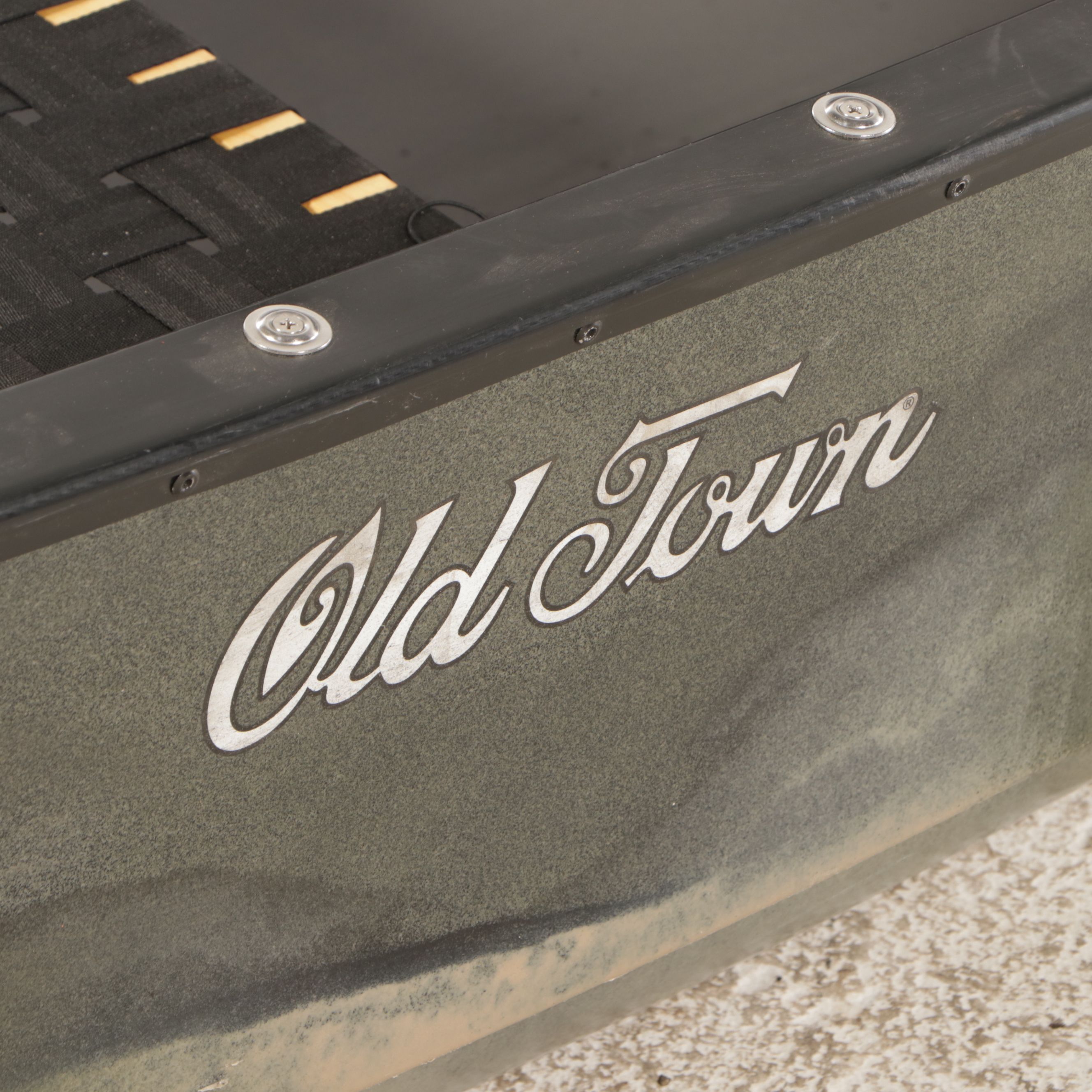 Old Town Canoe Co. 15 ft. Discovery Sport 15 Three-Seat Canoe