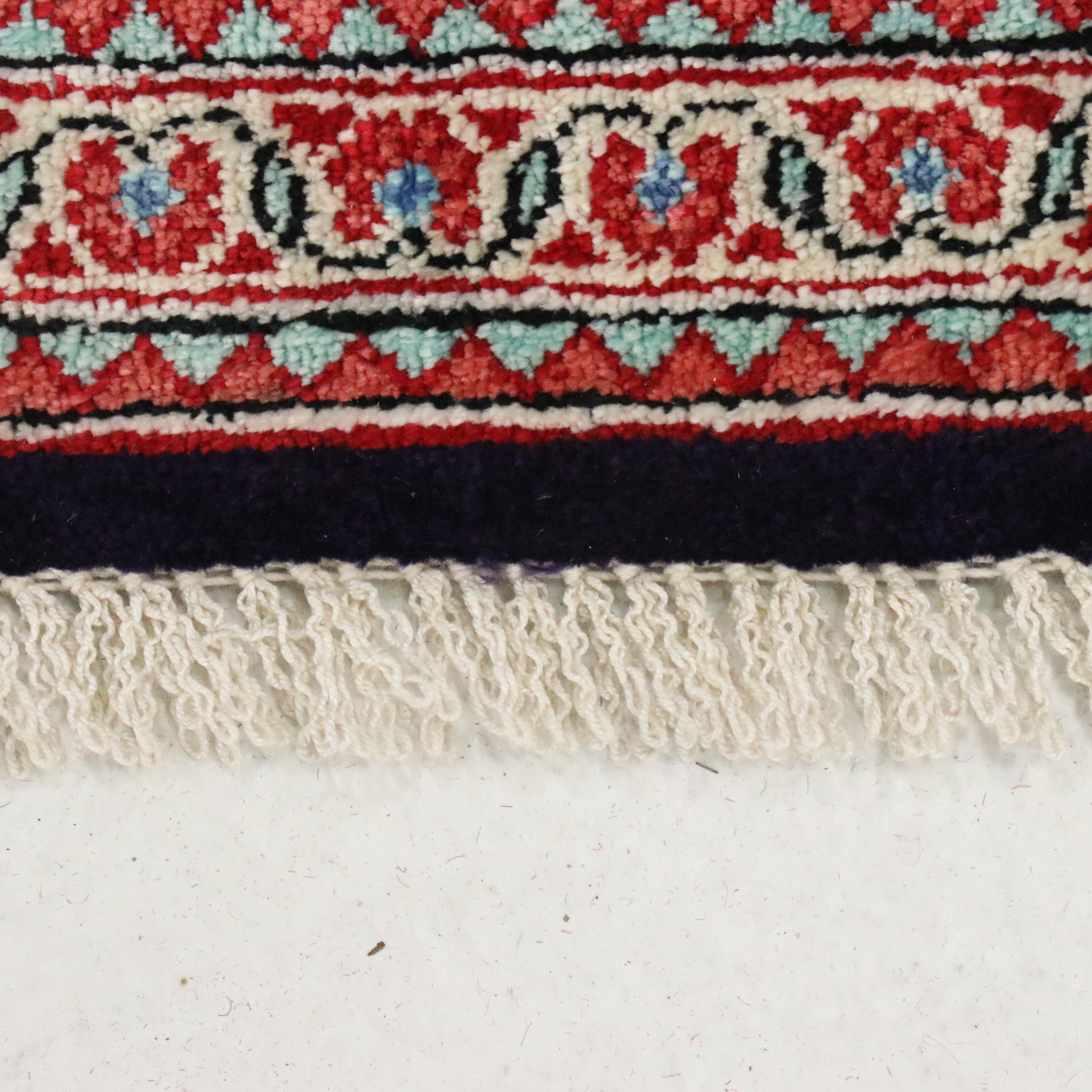 2' x 3' Hand-Knotted Persian Qom Silk Accent Rug