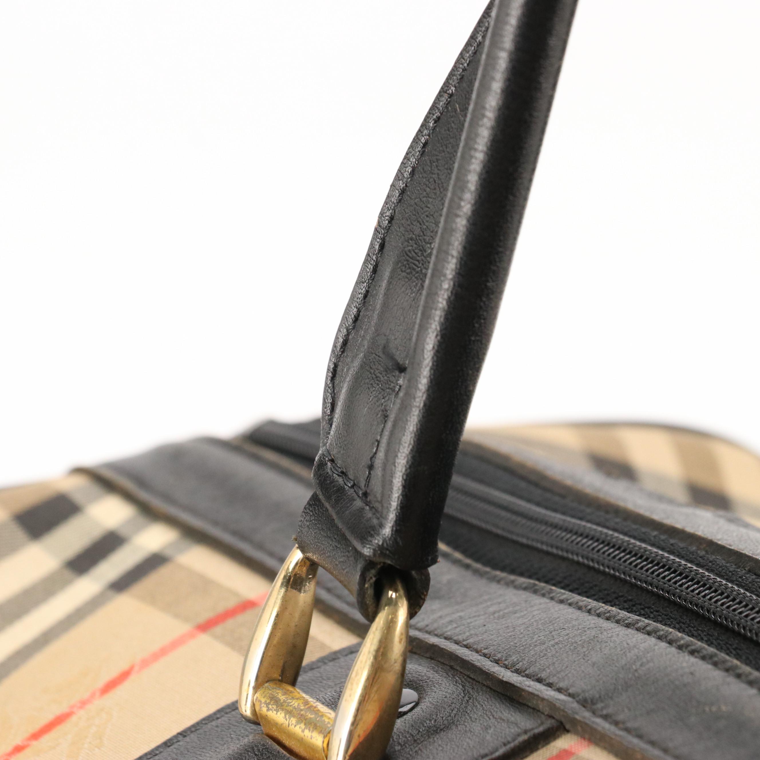 Burberrys Duffle Bag in Haymarket Check Canvas and Black Leather