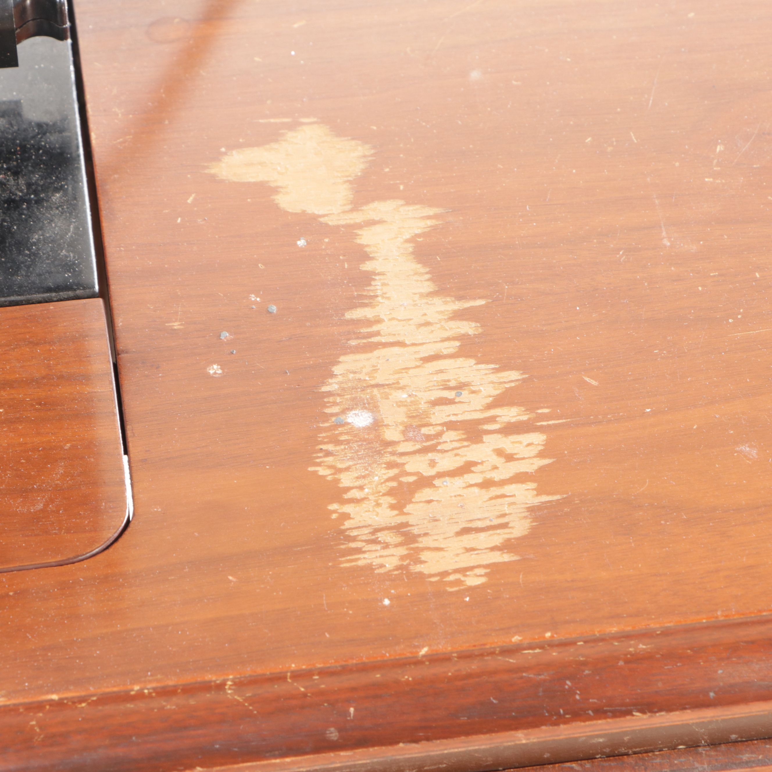 Singer MCM Model 15 Sewing Machine Table and Storage Stool, 1942