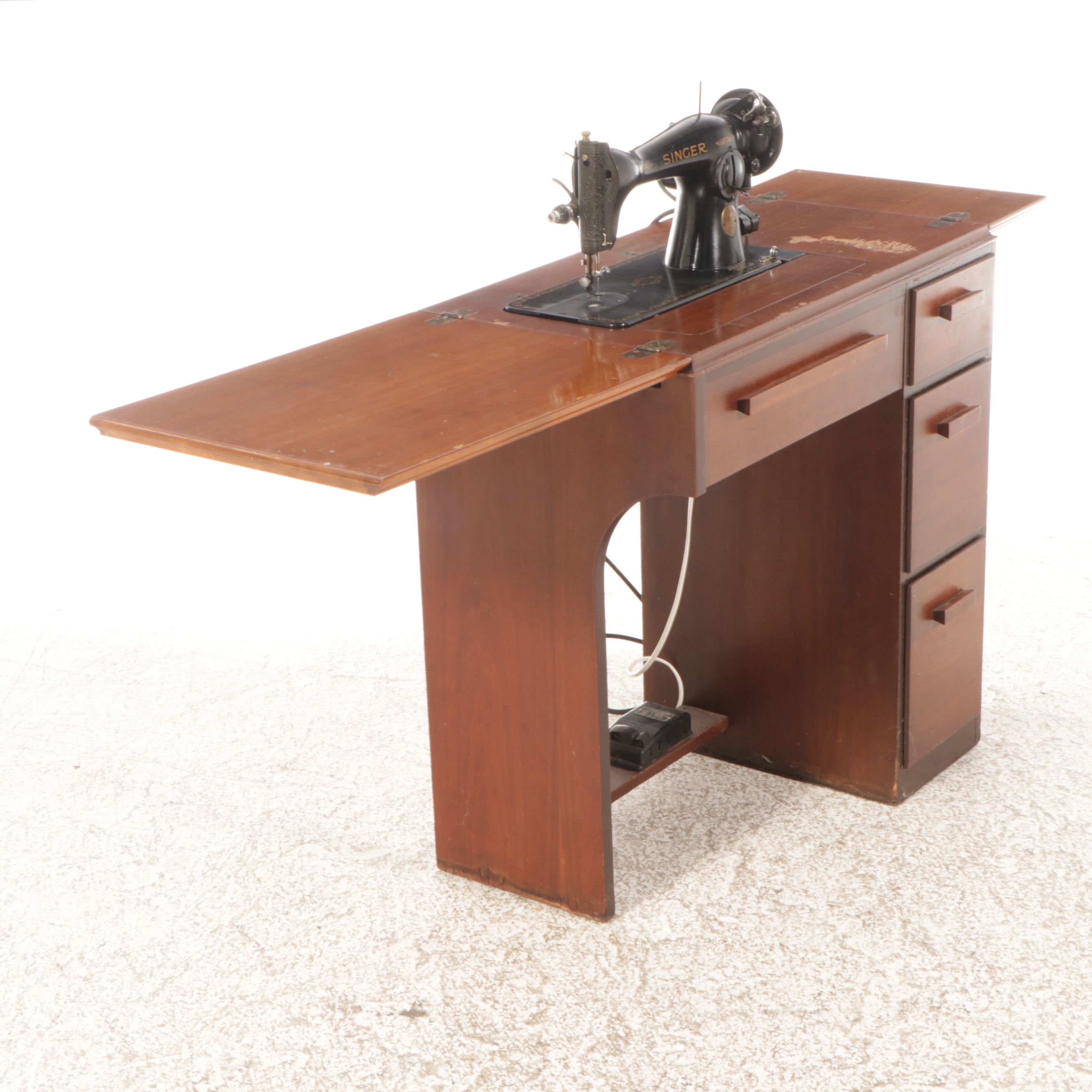 Singer MCM Model 15 Sewing Machine Table and Storage Stool, 1942