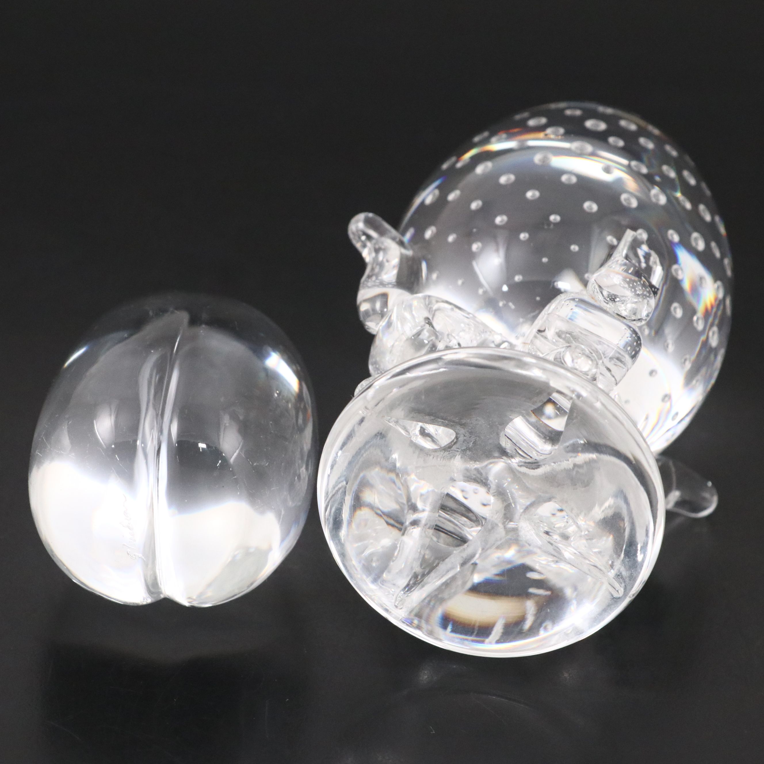 Steuben Art Glass Egg with Pear and Grape Bunch, 20th Century