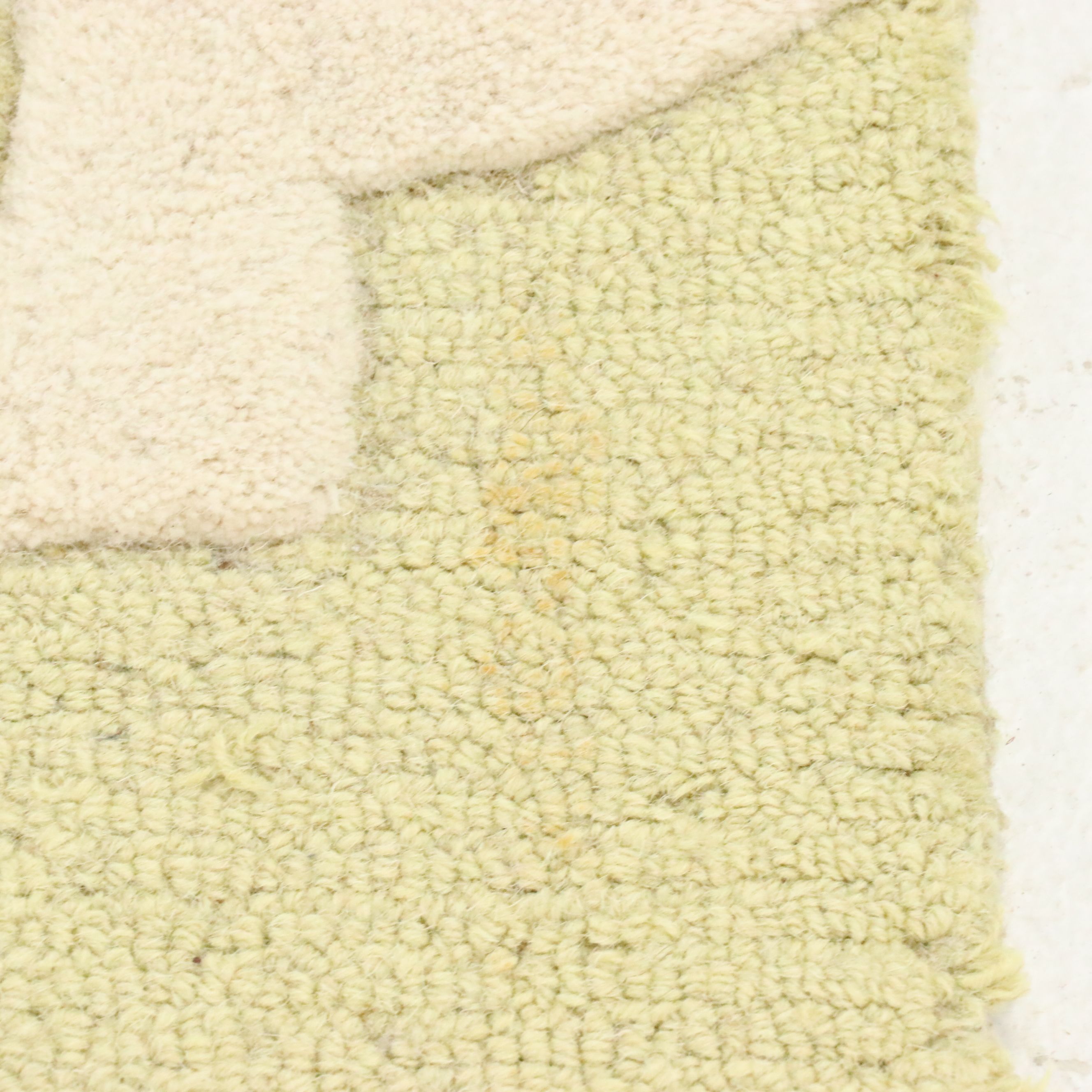 6'1 x 9' Hand-Tufted Artistic Weavers Indian Lattice High-Low Pile Area Rug