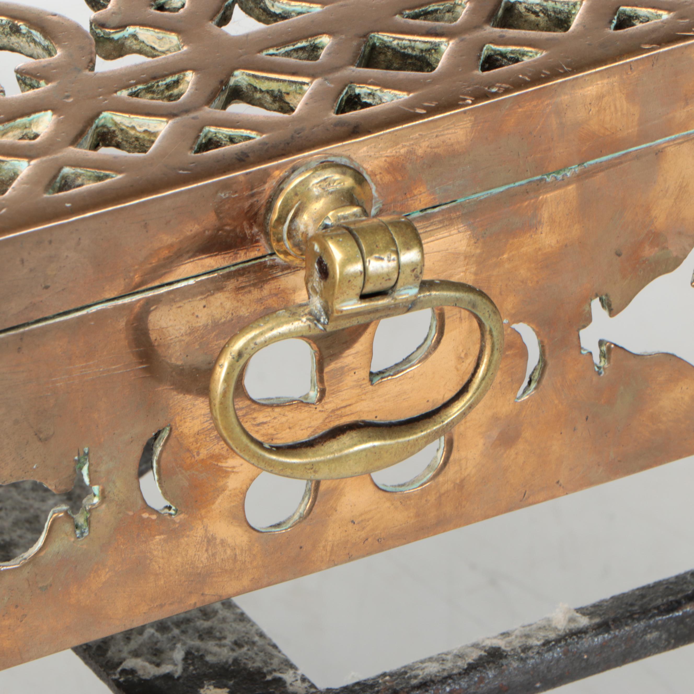 English Georgian Style Brass and Metal Footman Trivet, 19th Century