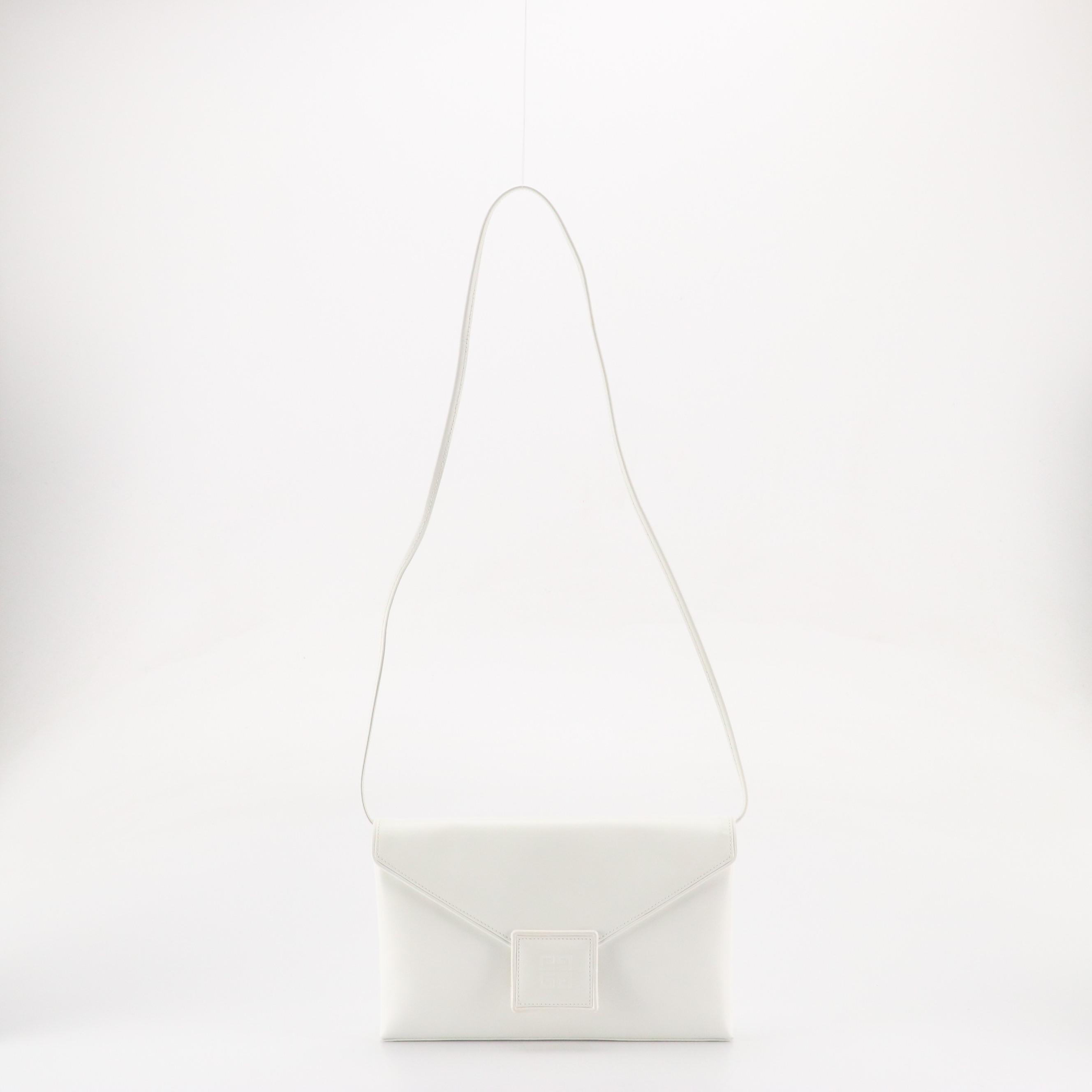 Givenchy Sacs Envelope Flap Crossbody Bag in White Leather