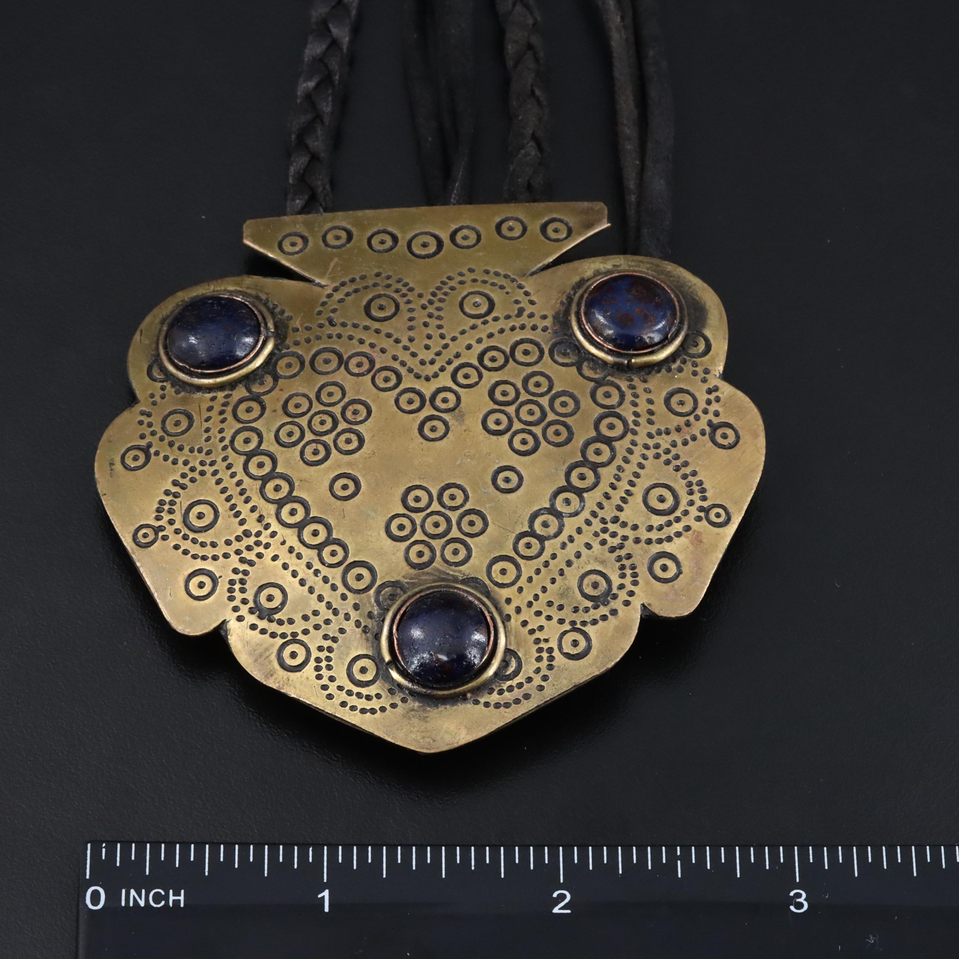 Agate, Nephrite and Jasper Featured in Jewelry Collection