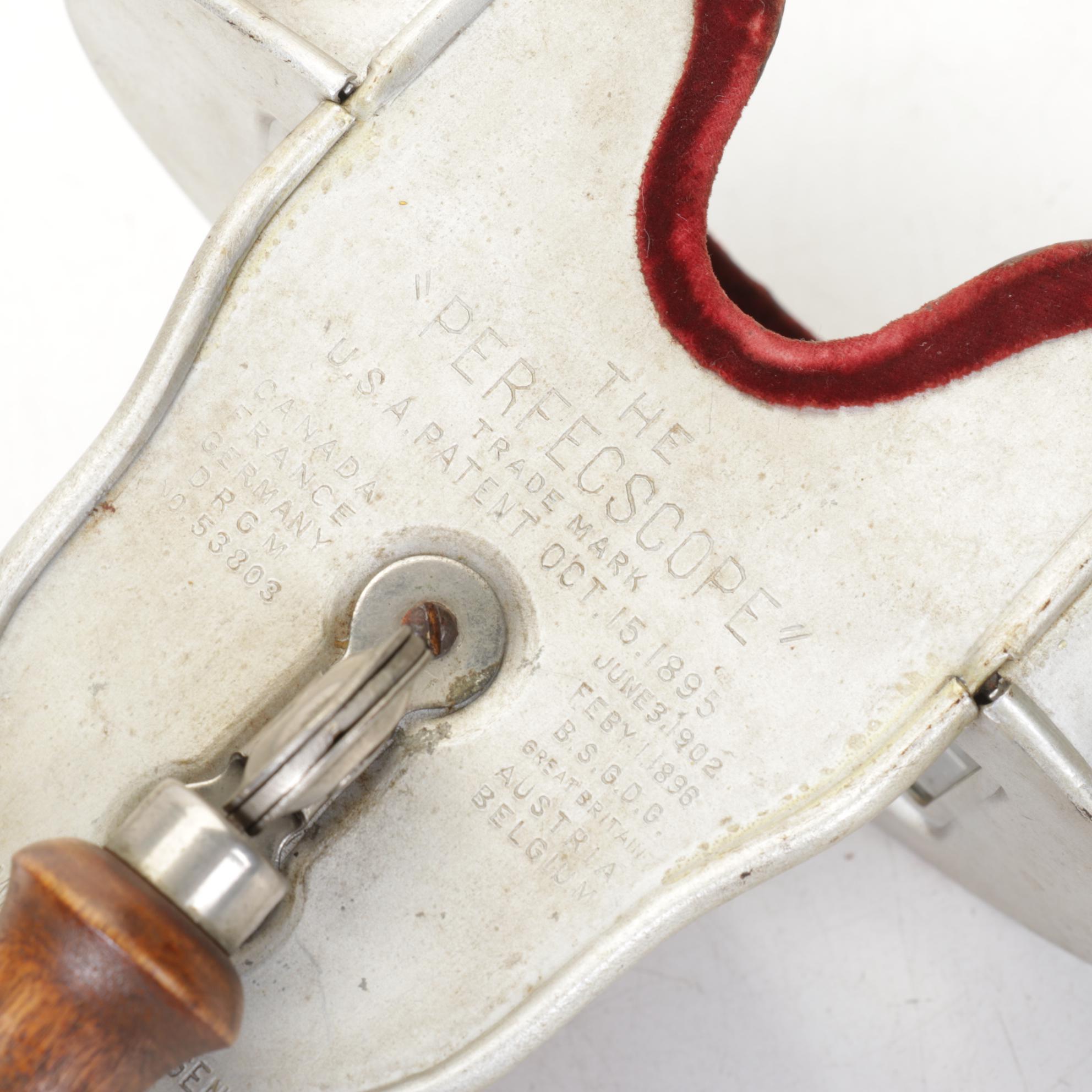 Perfecscope Hand-Held Steroscope with Lithograph Cards