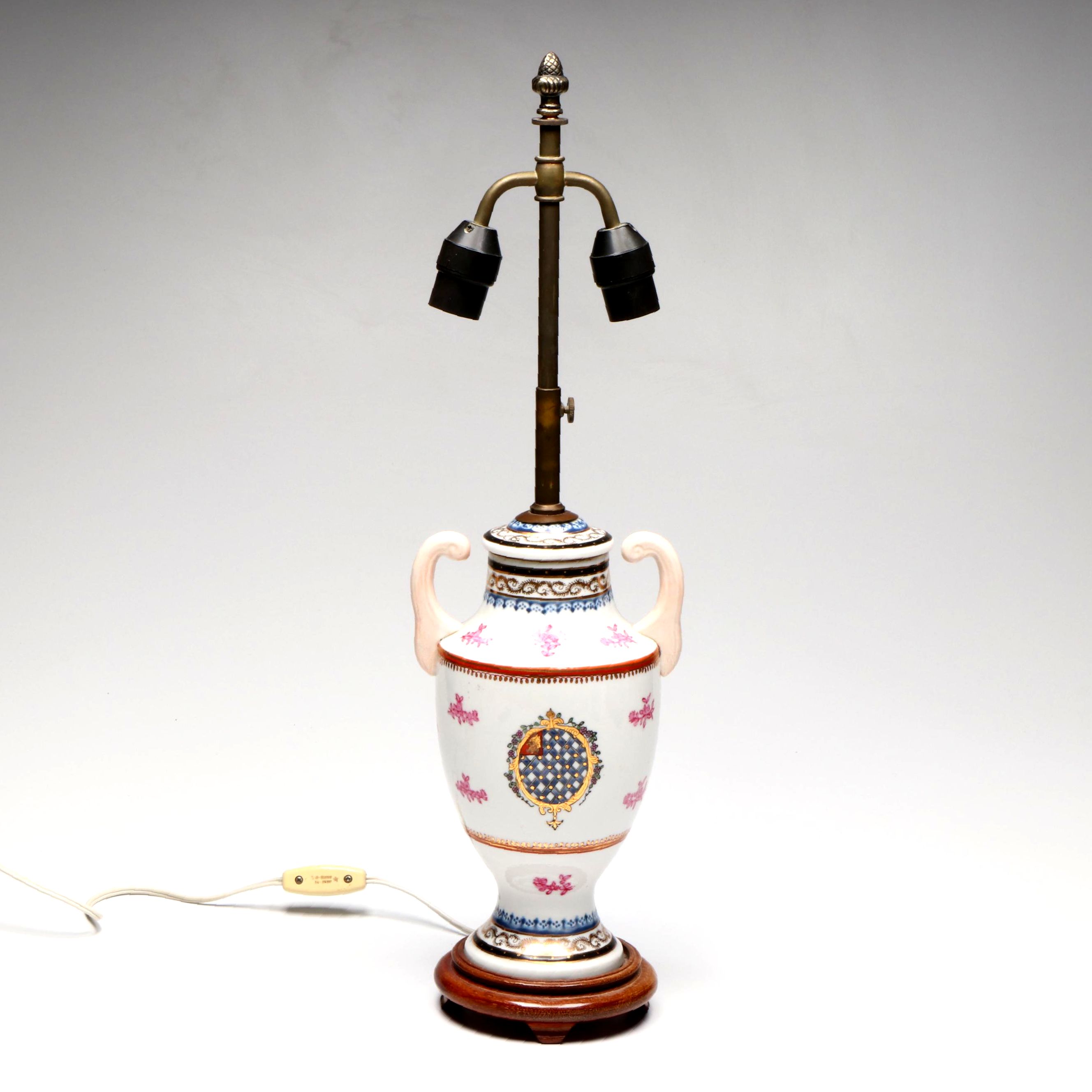 Chinese Export Armorial Porcelain Amphora Vase Converted Table Lamp