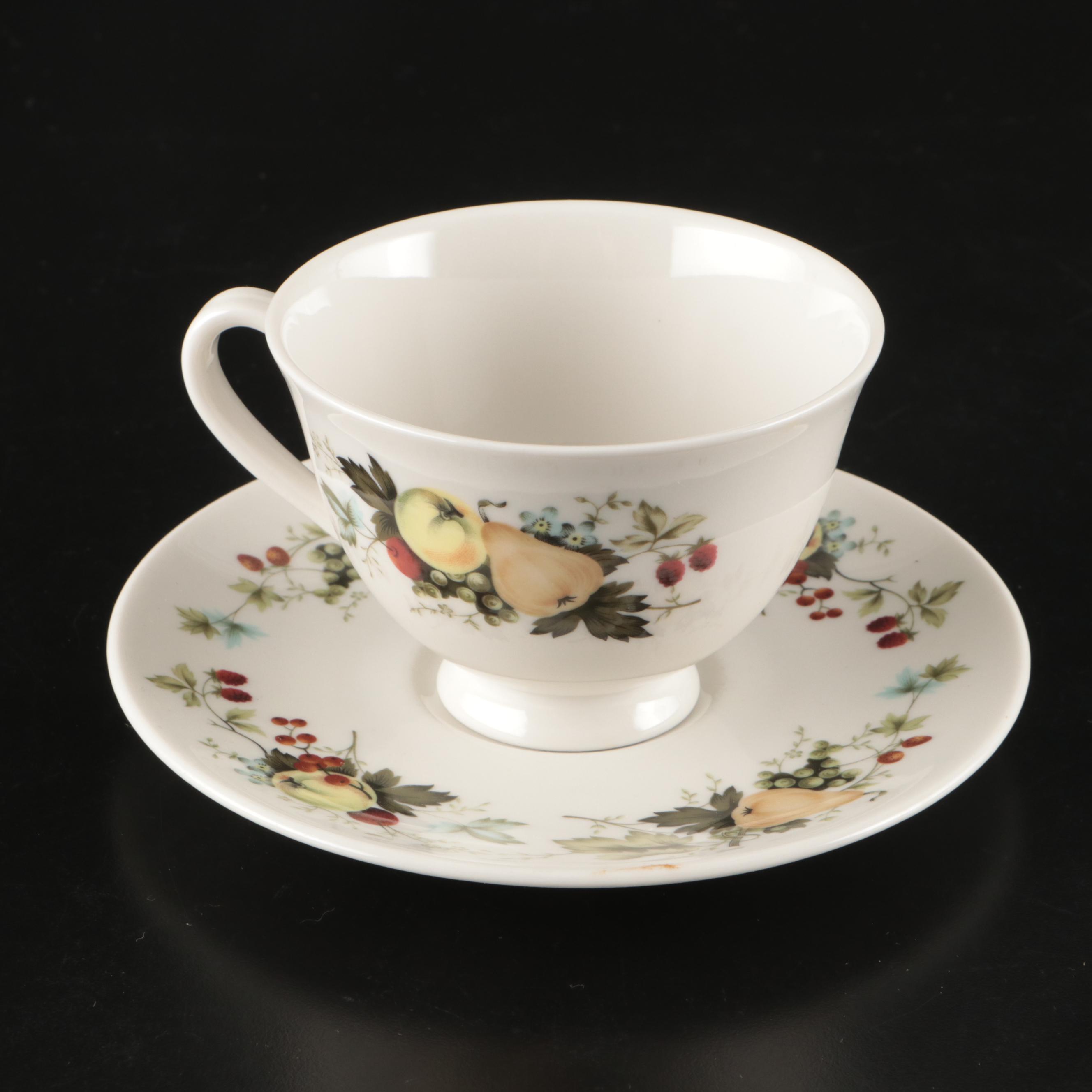 Royal Doulton "Miramont" Porcelain Dinnerware, Mid to Late 20th Century