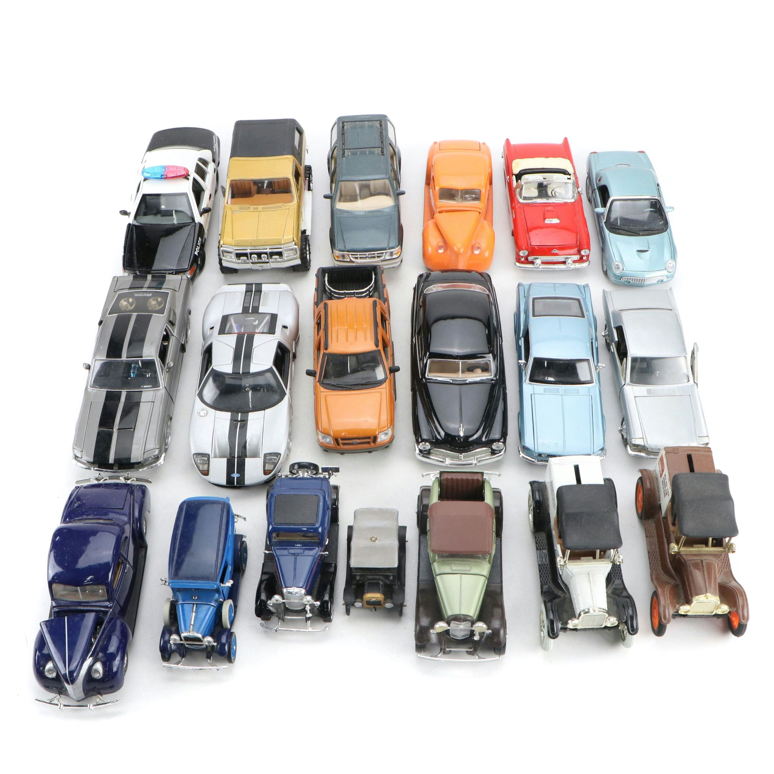 Maisto "Ford Explorer," "Thunderbird" and More Toy Cars
