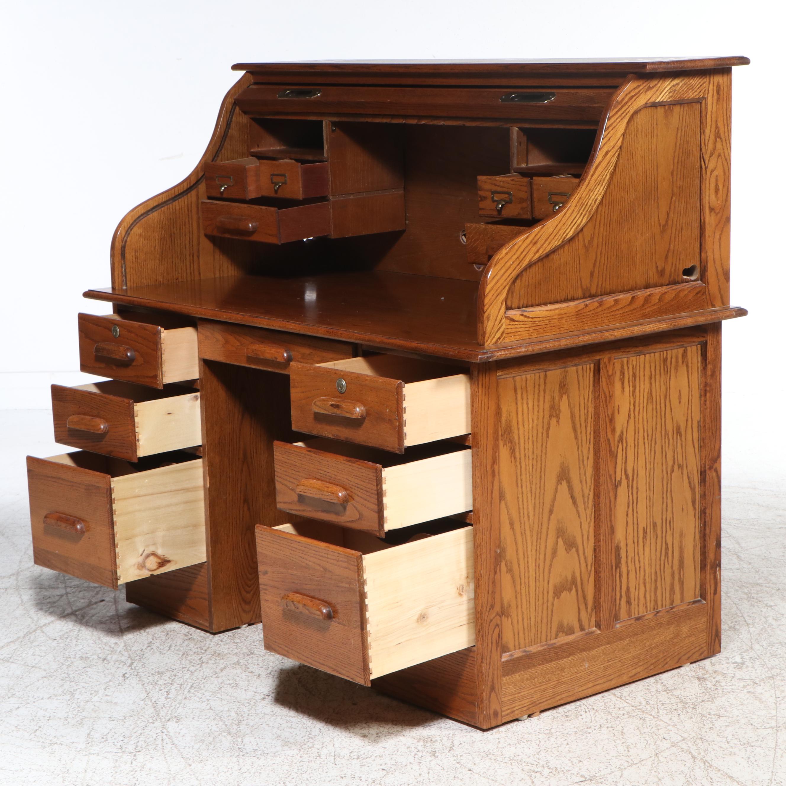 Oak Roll-Top Desk, Late 20th Century