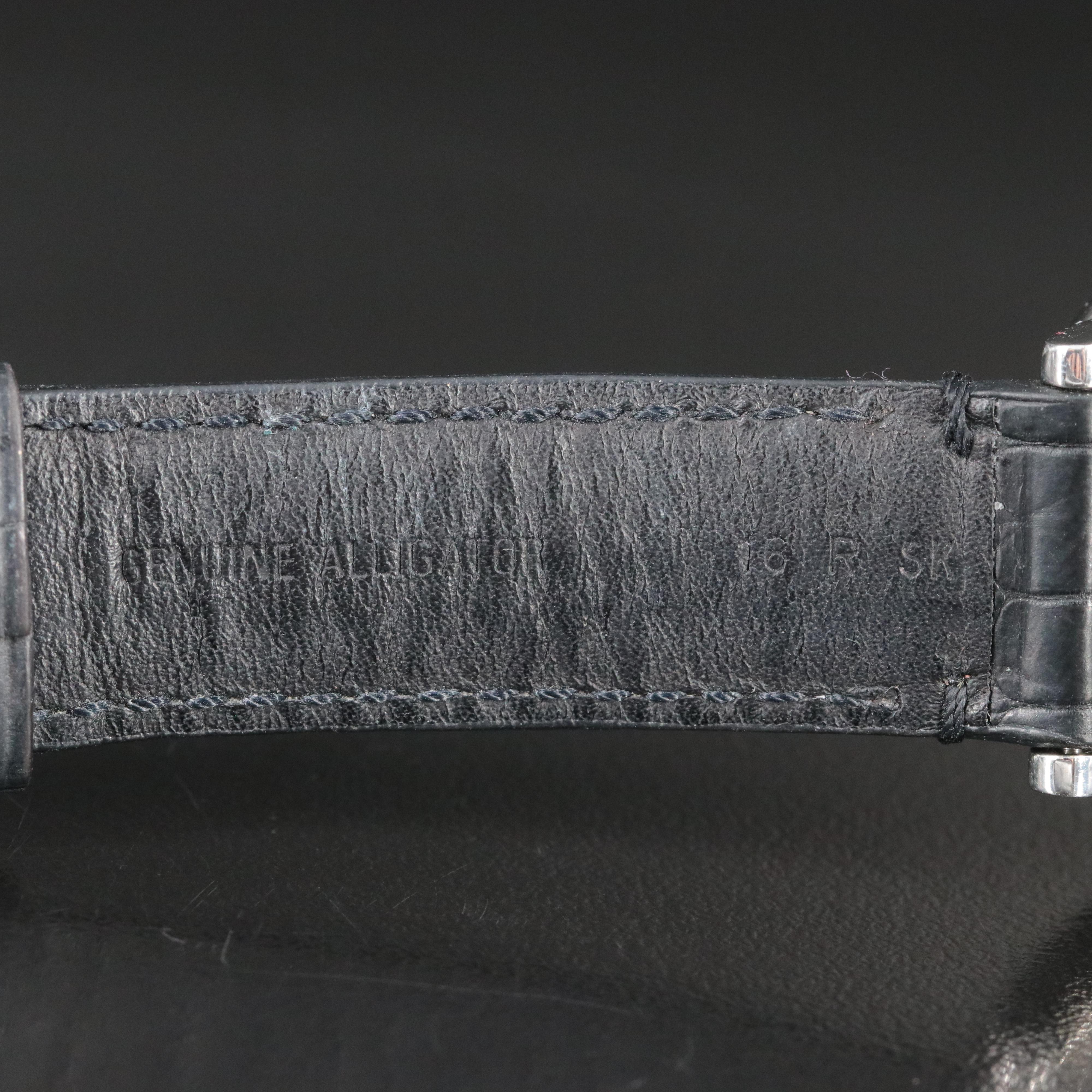 Gucci Diamond G Mother-of-Pearl Dial Watch